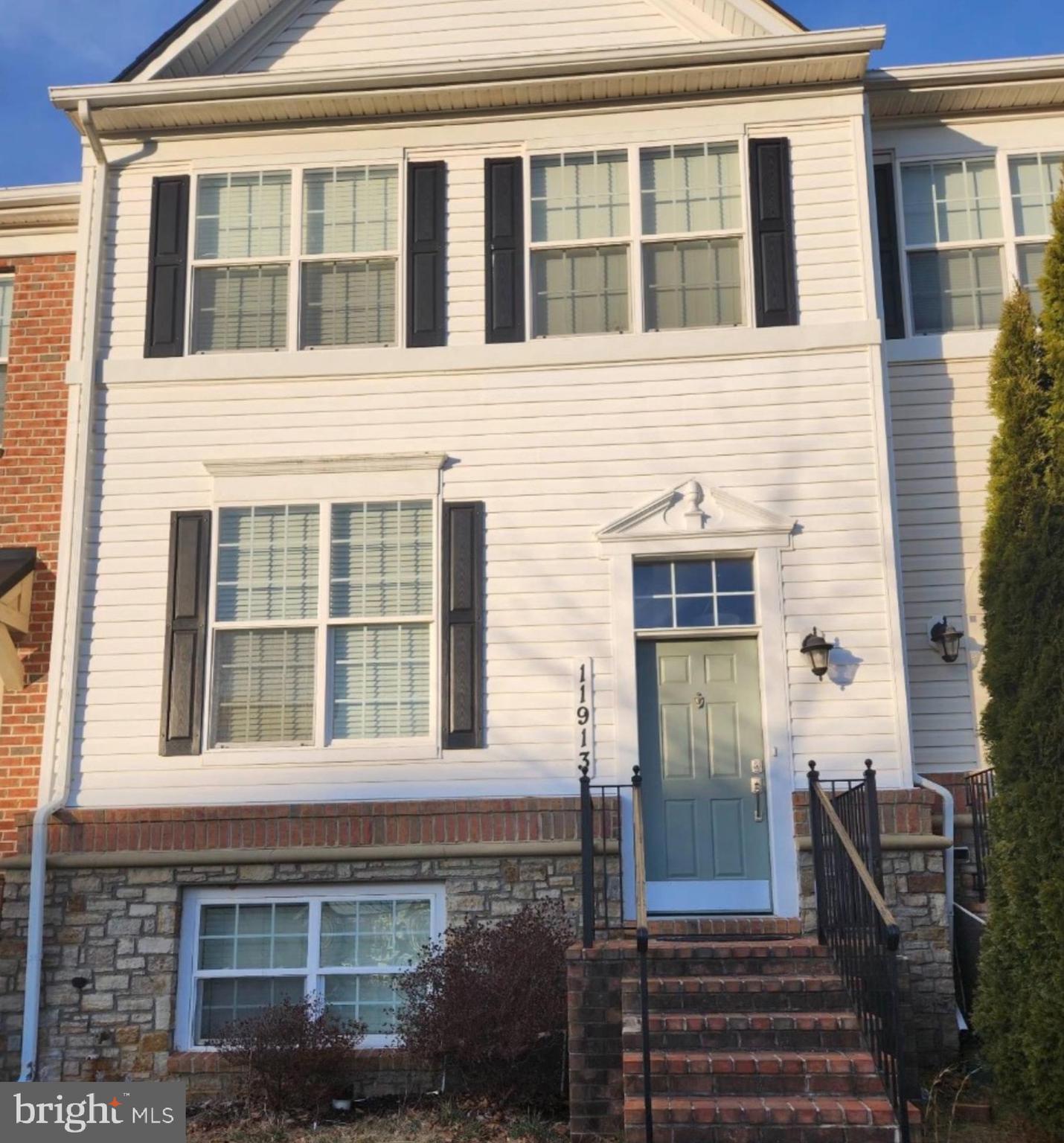 GREENWAY VILLAGE - Residential Lease