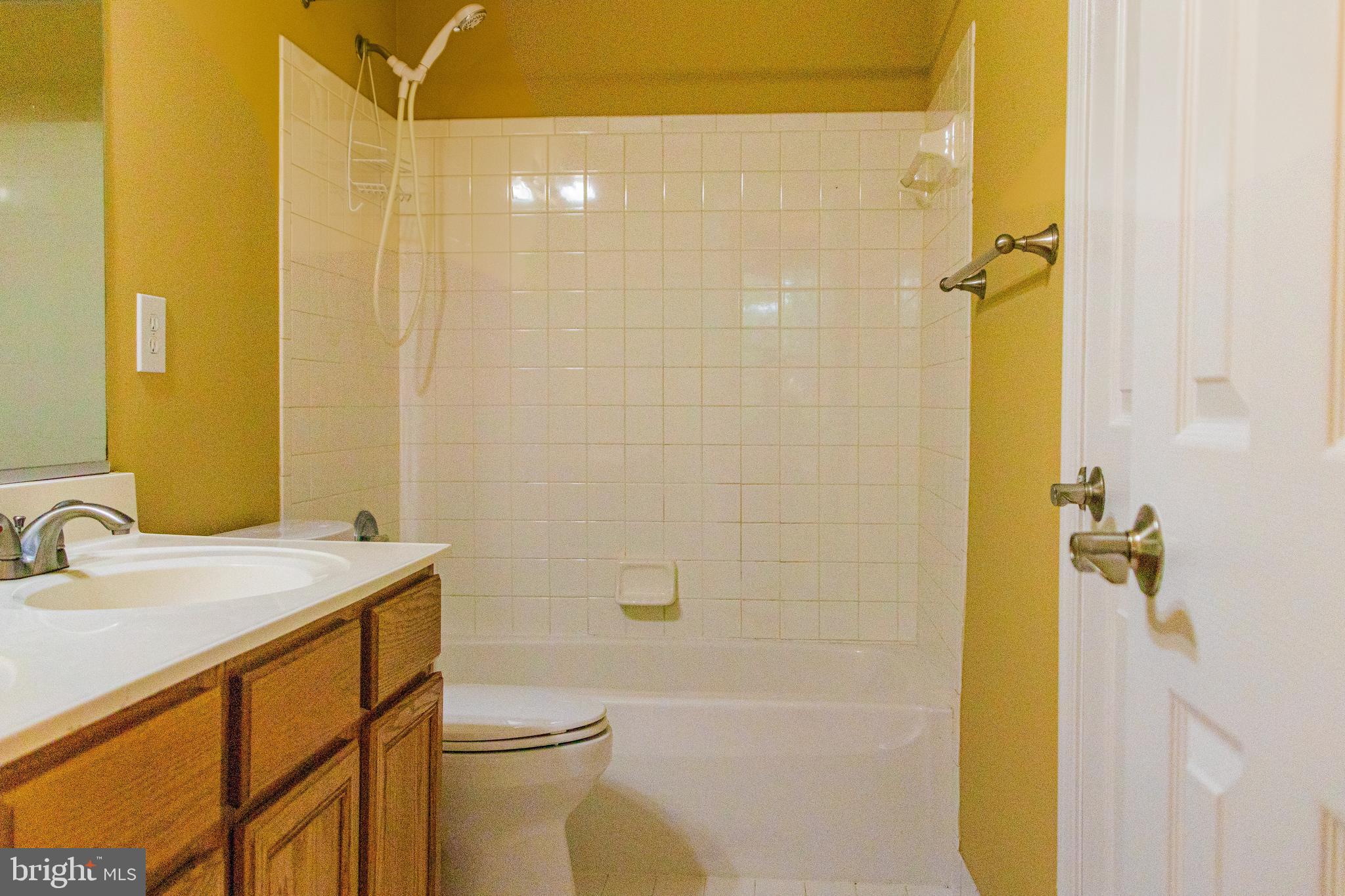 ELDERWOOD VILLAGE - Residential Lease