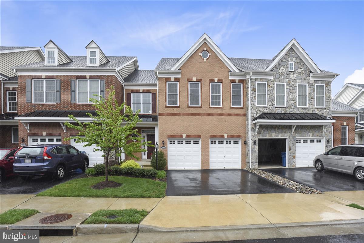 LOUDOUN VALLEY ESTATES 2 - Residential Lease