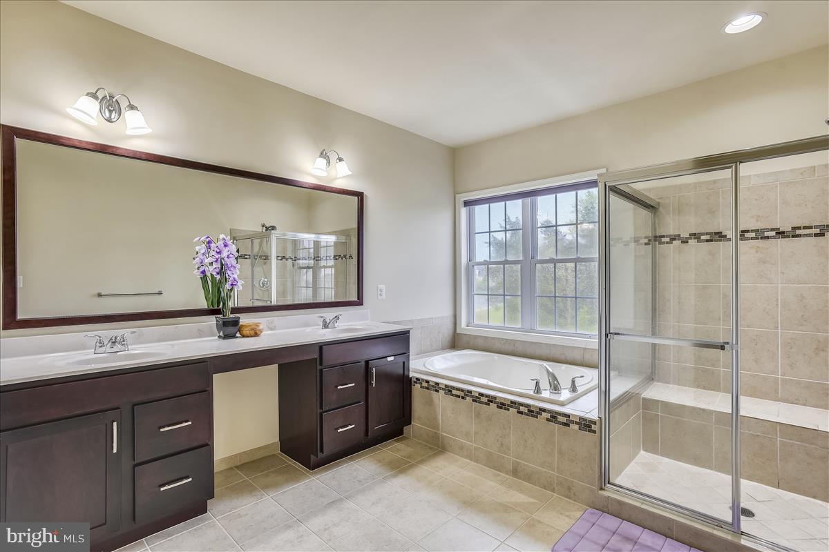 LOUDOUN VALLEY ESTATES 2 - Residential Lease