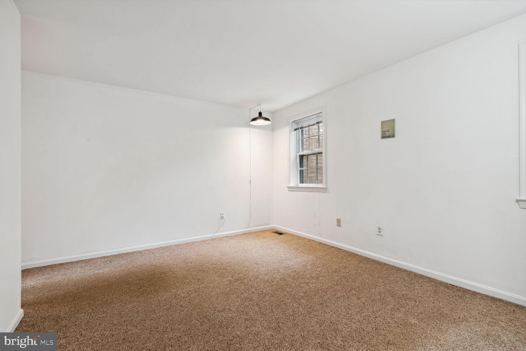 KING CHARLES COMMONS - Residential