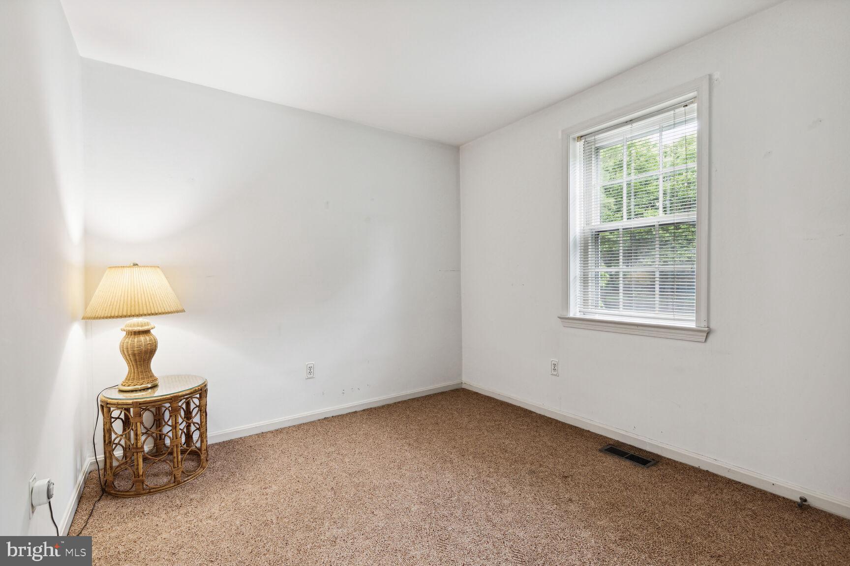 KING CHARLES COMMONS - Residential