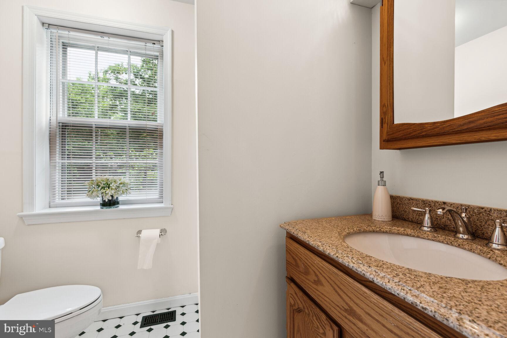 KING CHARLES COMMONS - Residential