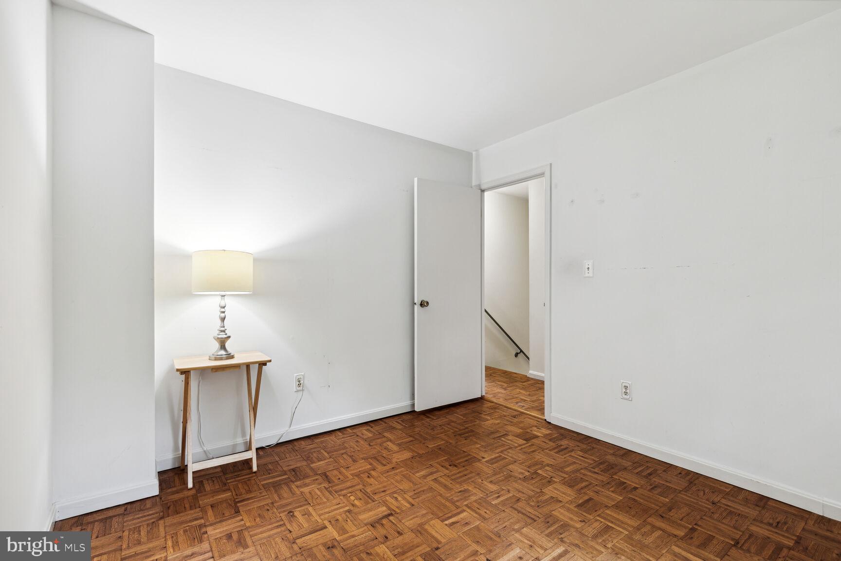 KING CHARLES COMMONS - Residential