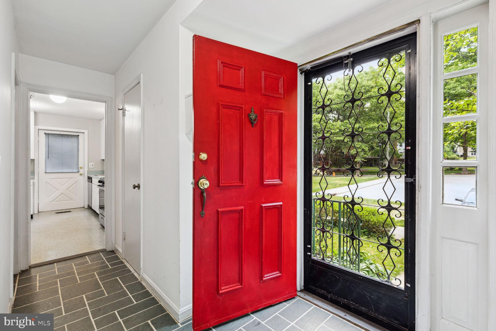 KING CHARLES COMMONS - Residential