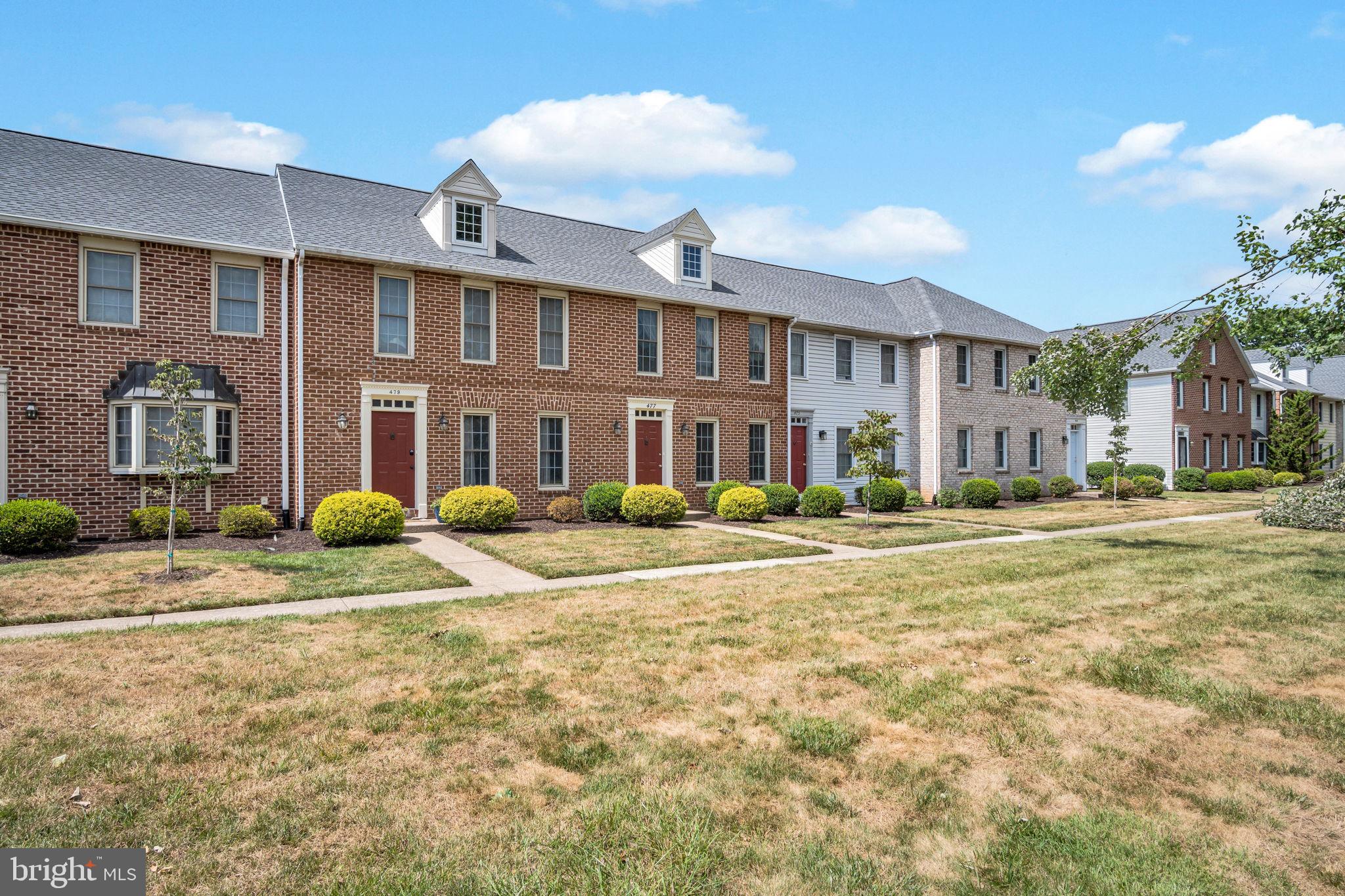 477 DELANCEY COURT