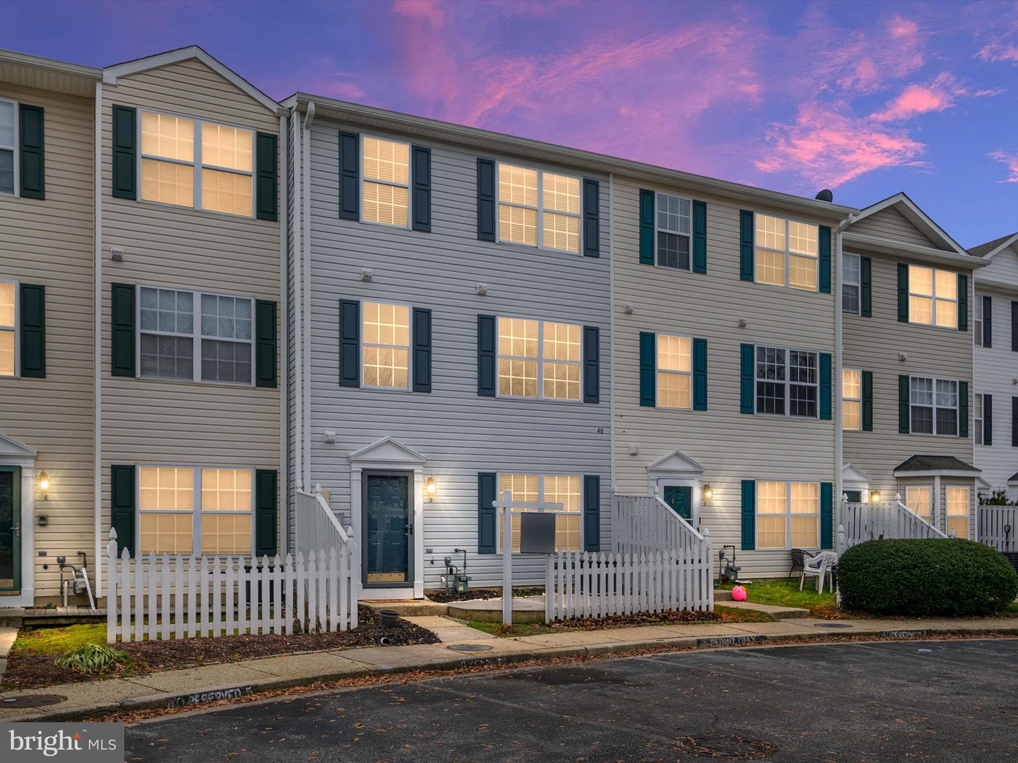 ANNAPOLIS OVERLOOK - Residential