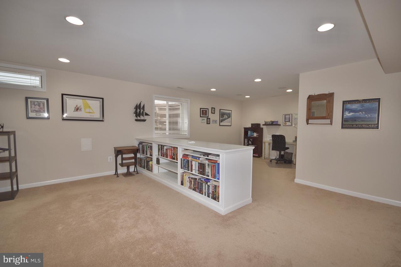 DUNBARTON - Residential