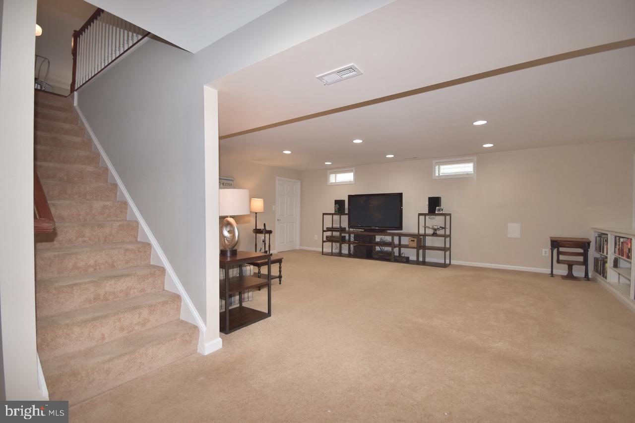 DUNBARTON - Residential