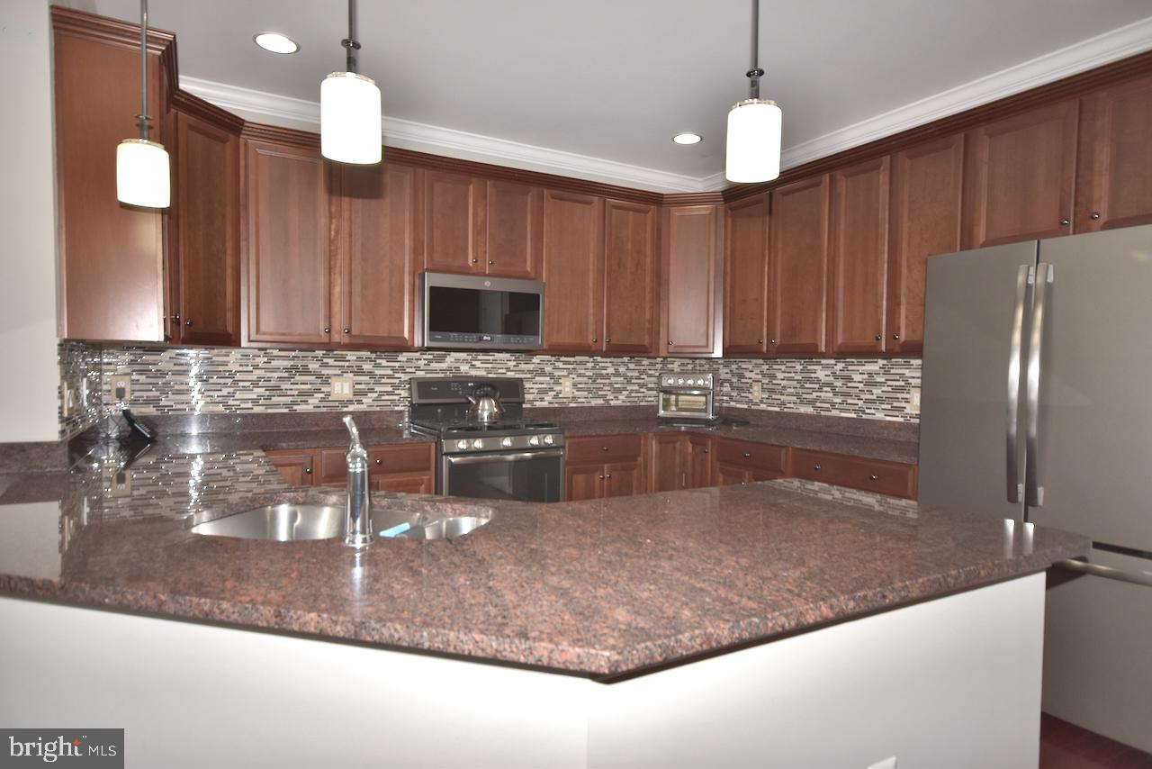 DUNBARTON - Residential