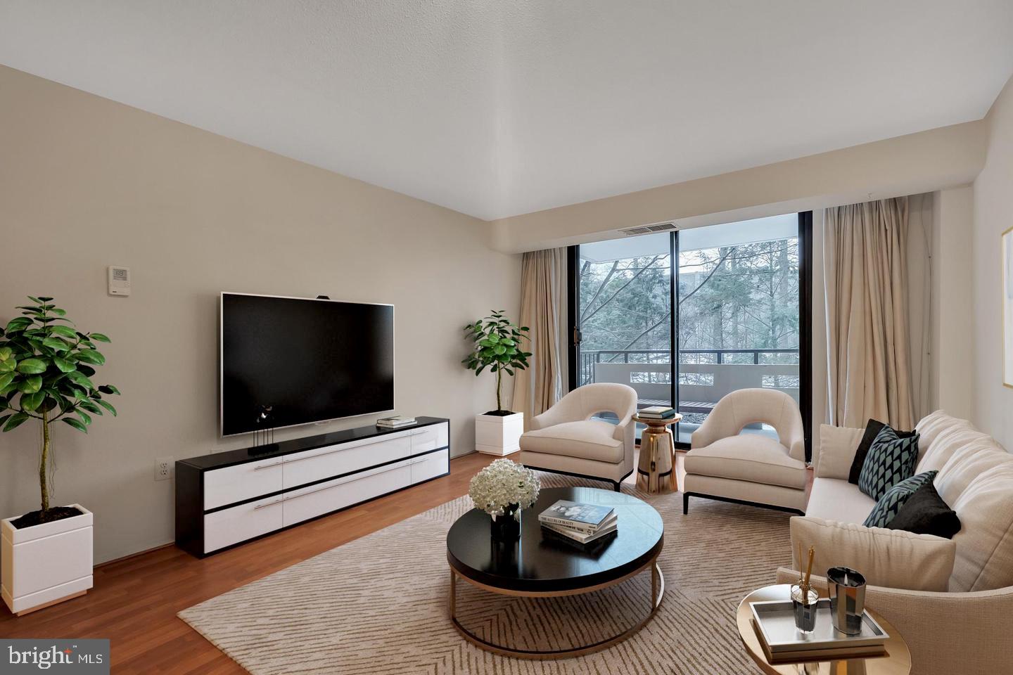 ENCORE OF MCLEAN - Residential Lease