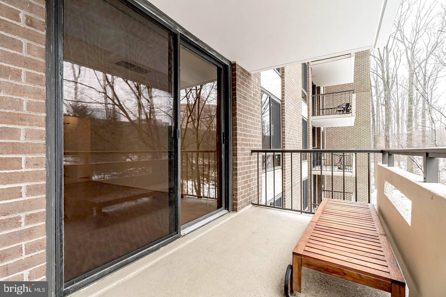 ENCORE OF MCLEAN - Residential Lease