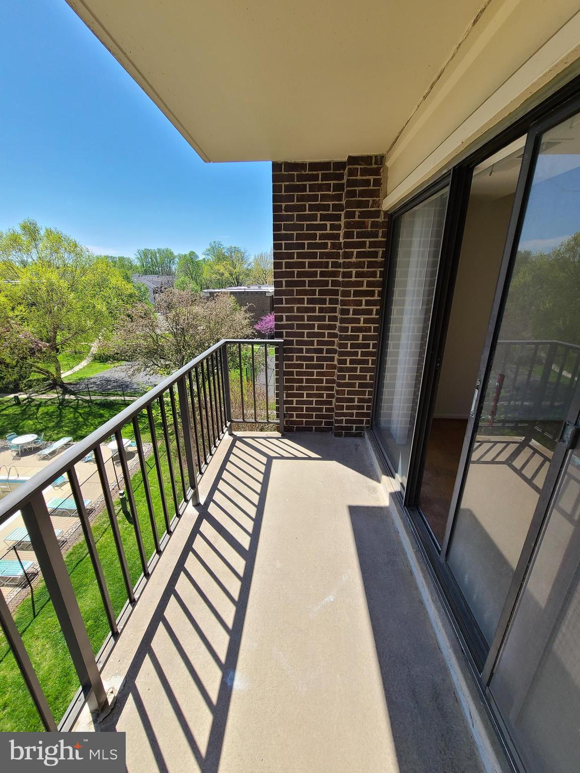 AMERICANA FINMARK - Residential Lease