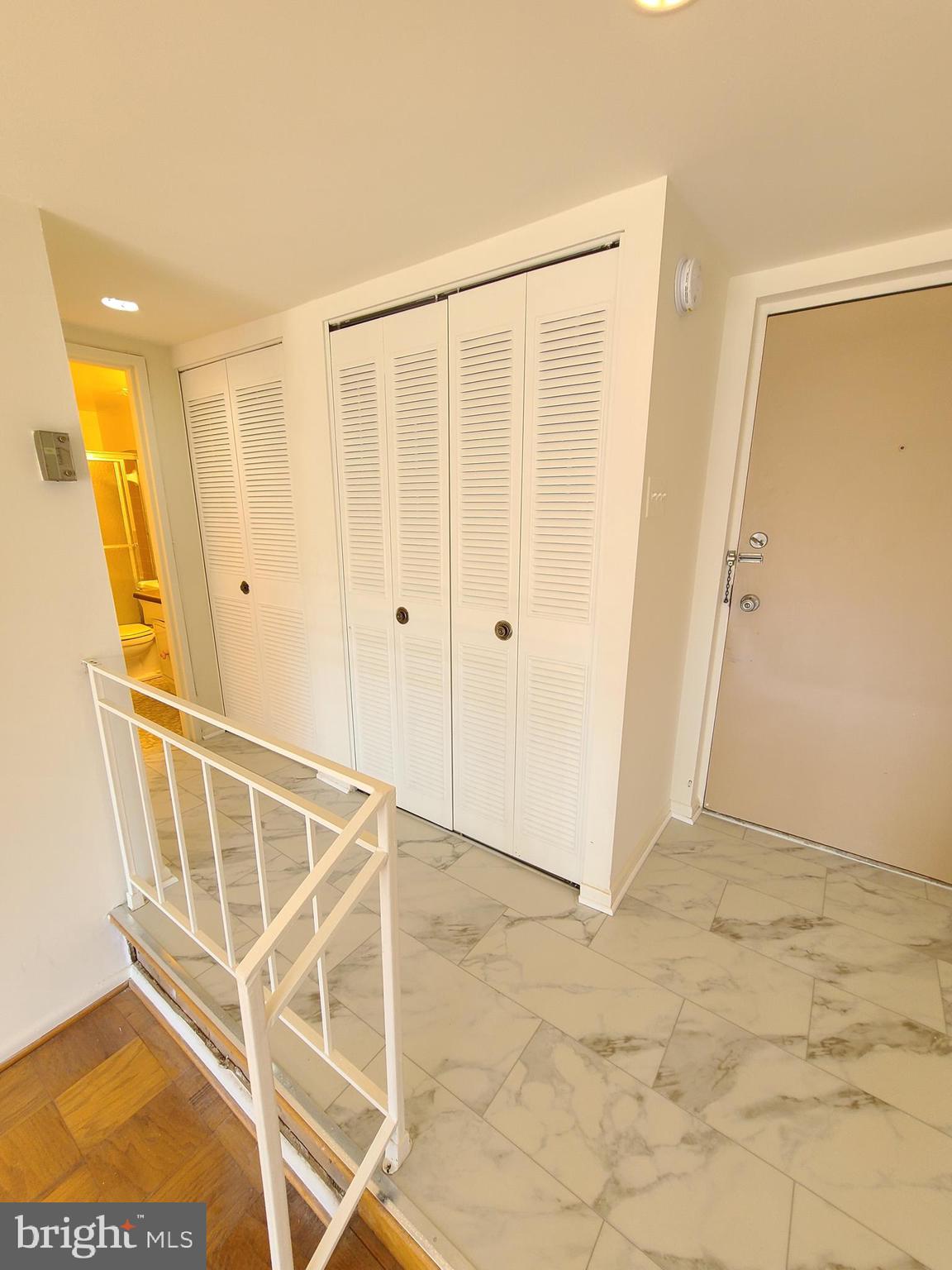 AMERICANA FINMARK - Residential Lease