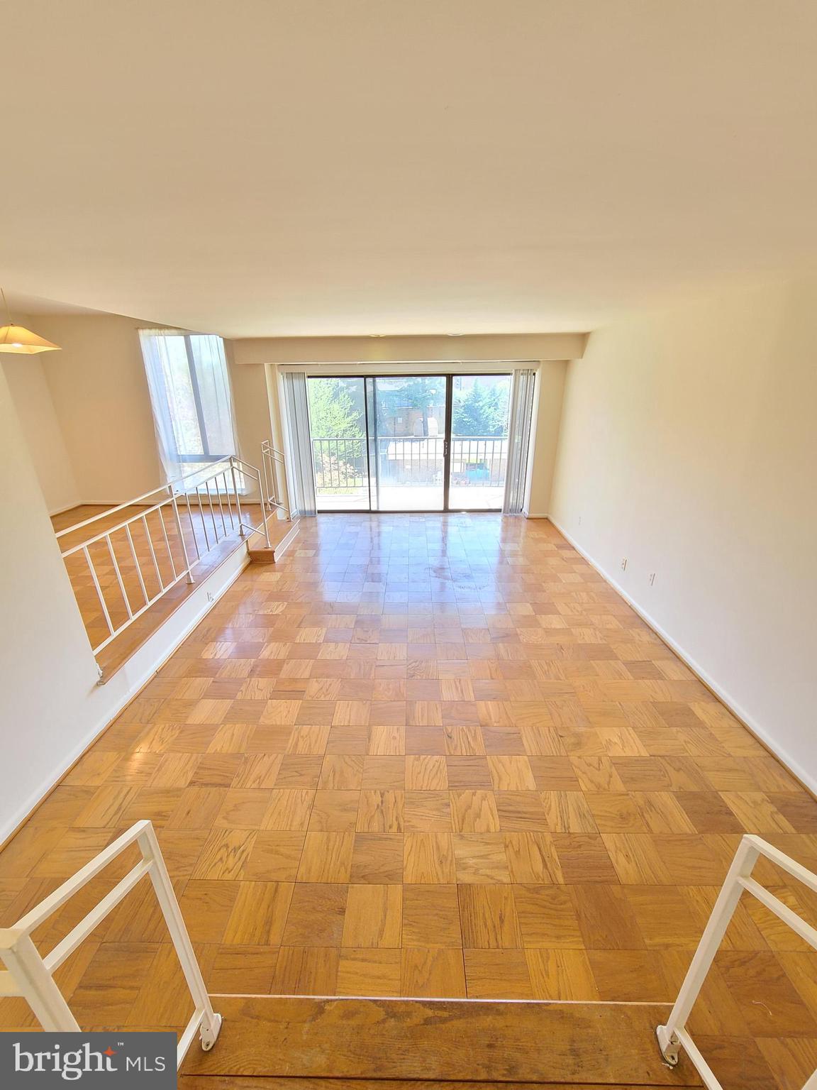 AMERICANA FINMARK - Residential Lease