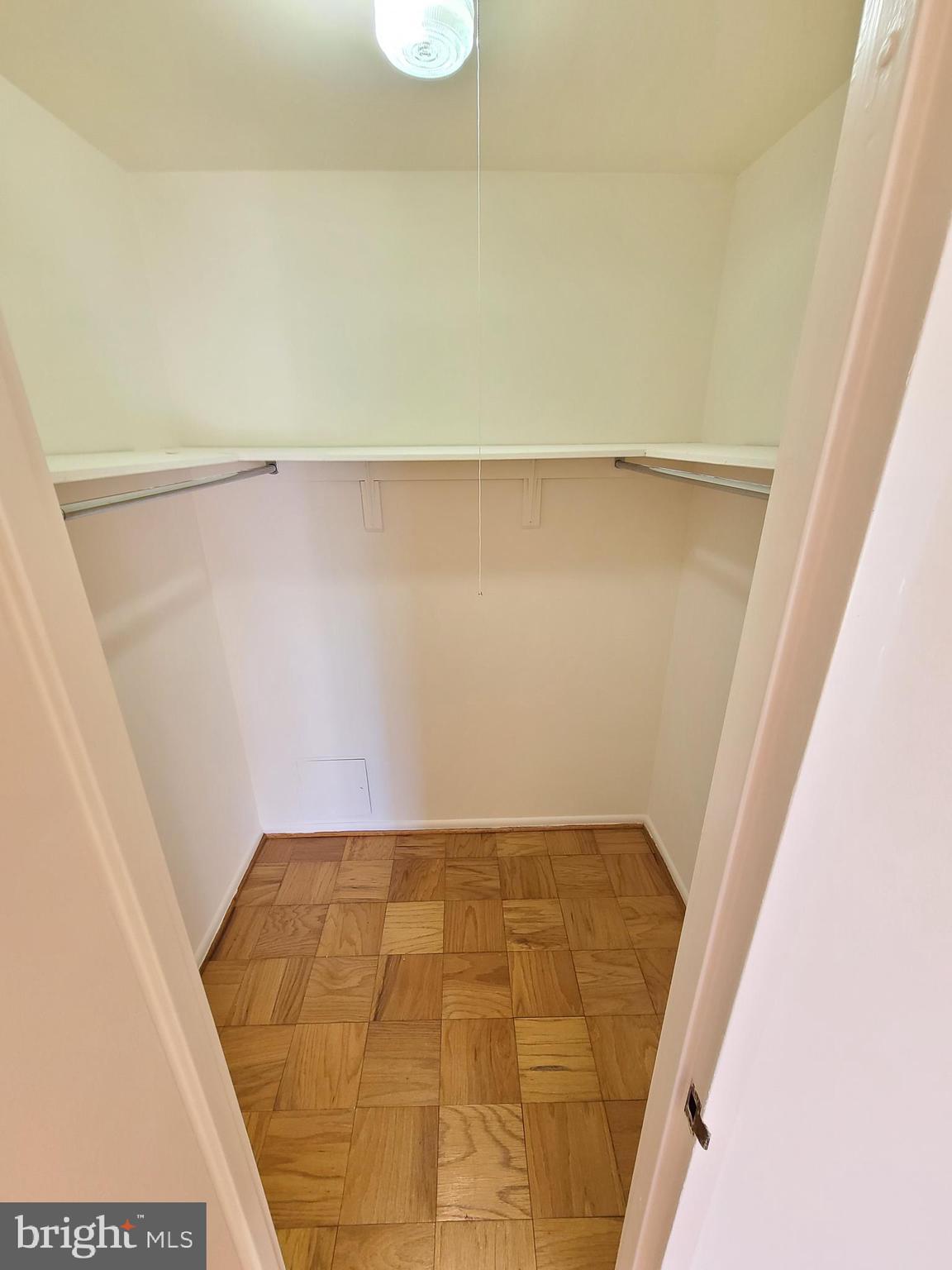 AMERICANA FINMARK - Residential Lease