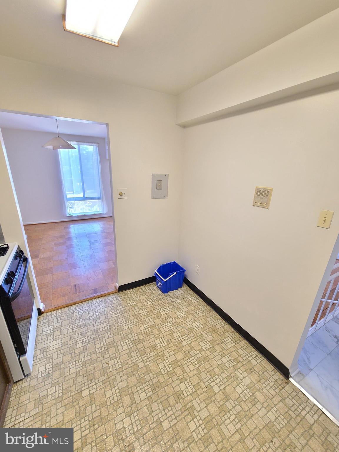 AMERICANA FINMARK - Residential Lease