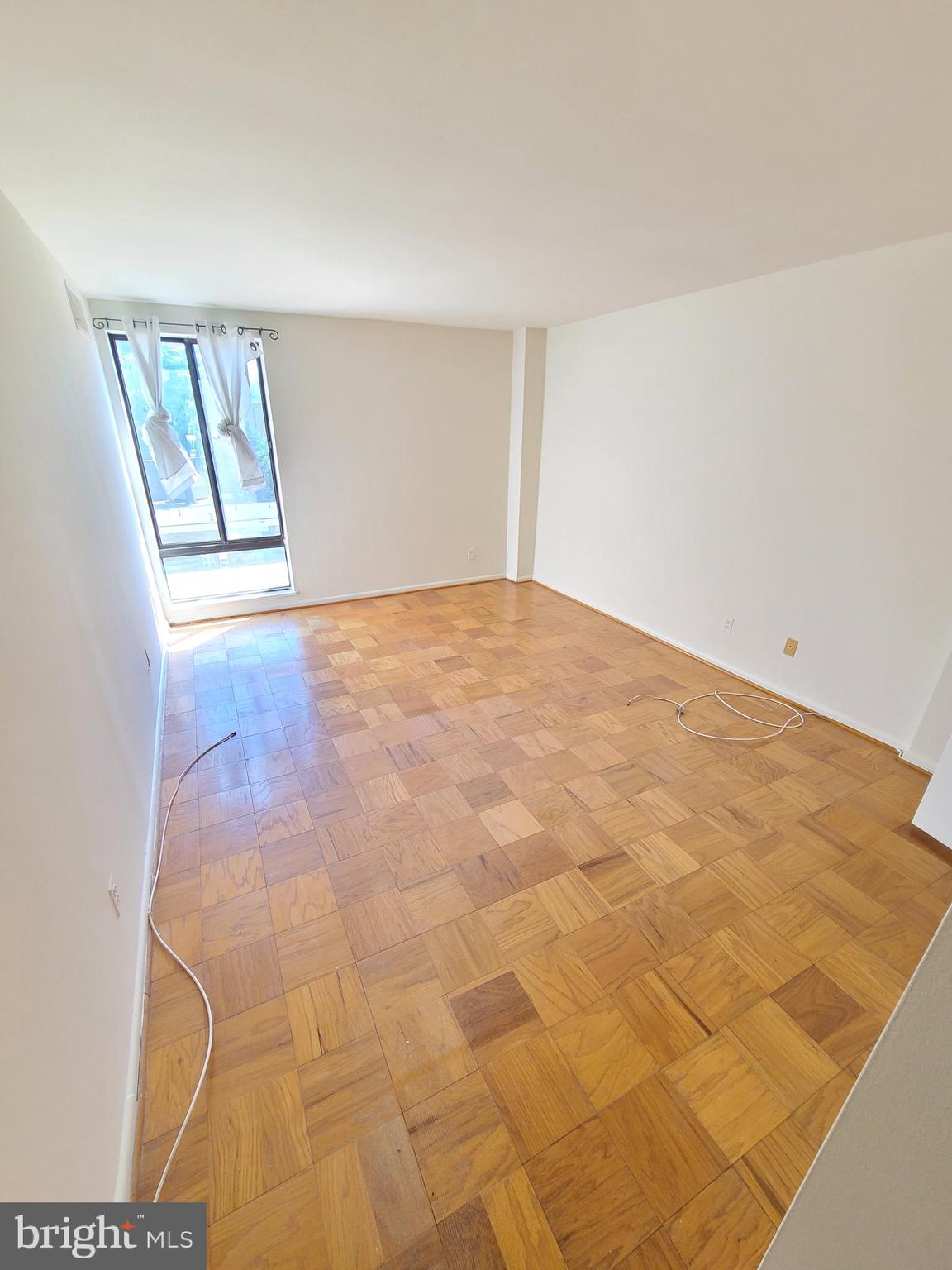 AMERICANA FINMARK - Residential Lease