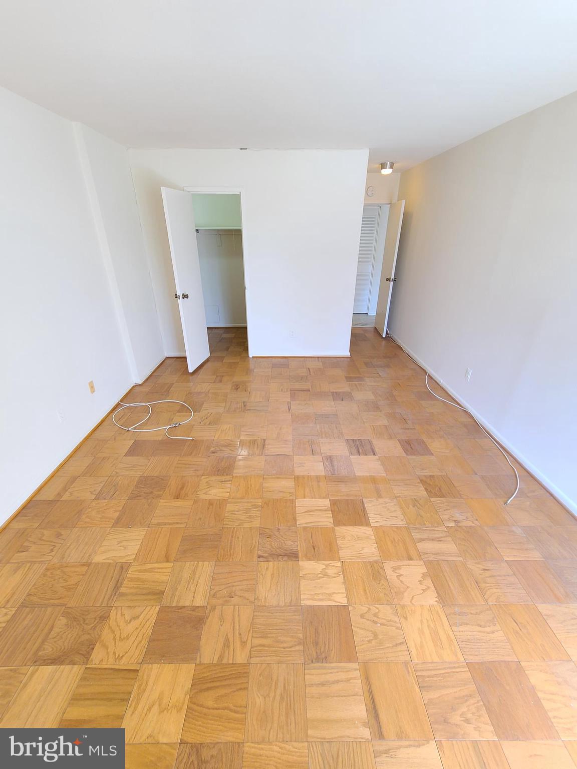 AMERICANA FINMARK - Residential Lease