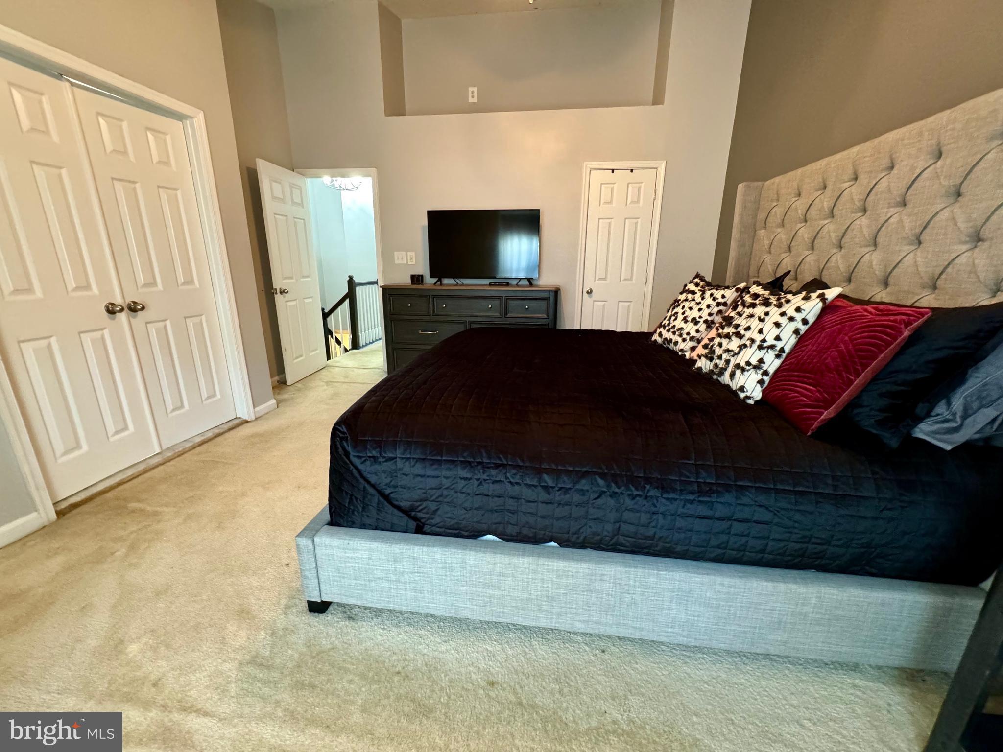 WOODVIEW VILLAGE - Residential