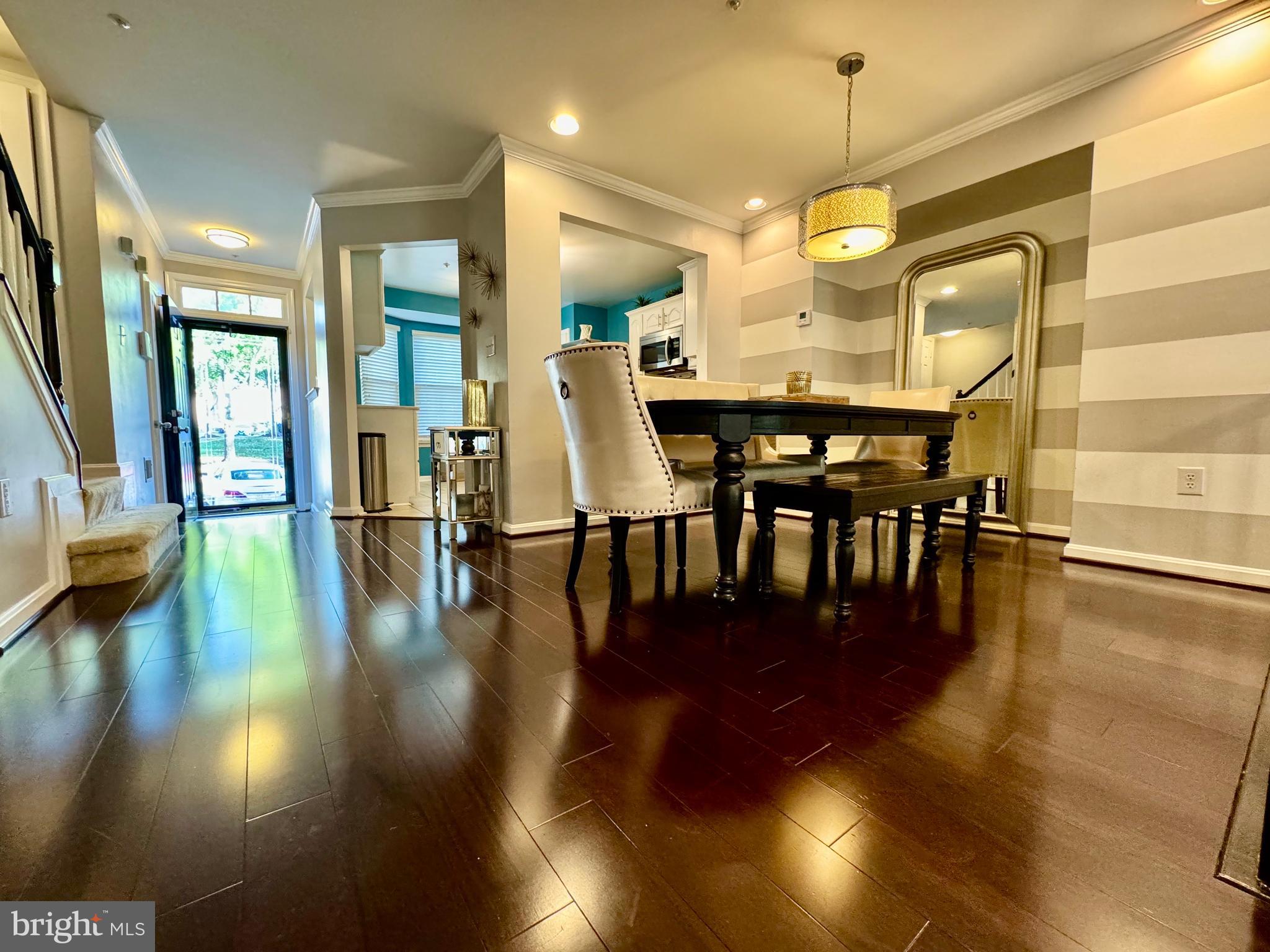 WOODVIEW VILLAGE - Residential