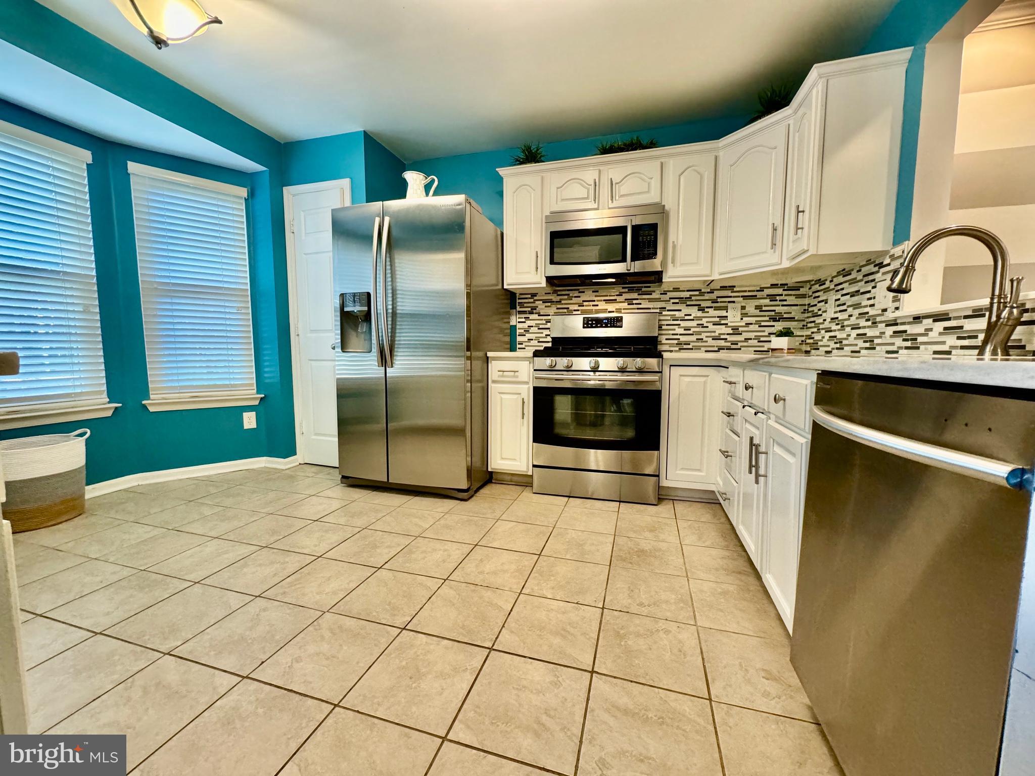 WOODVIEW VILLAGE - Residential