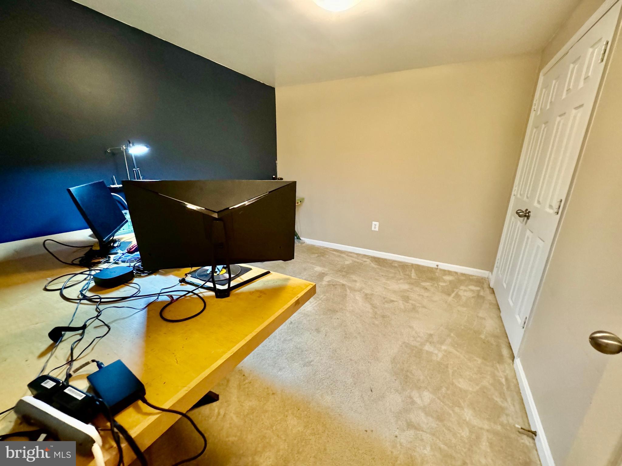 WOODVIEW VILLAGE - Residential