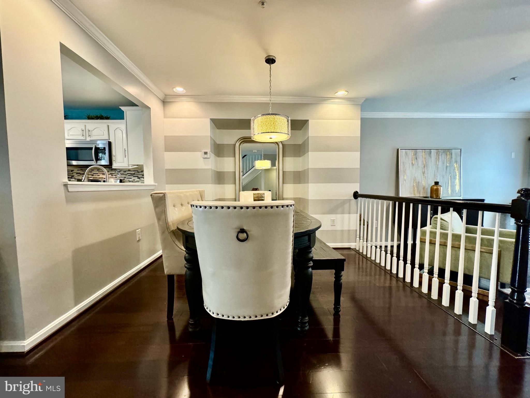 WOODVIEW VILLAGE - Residential