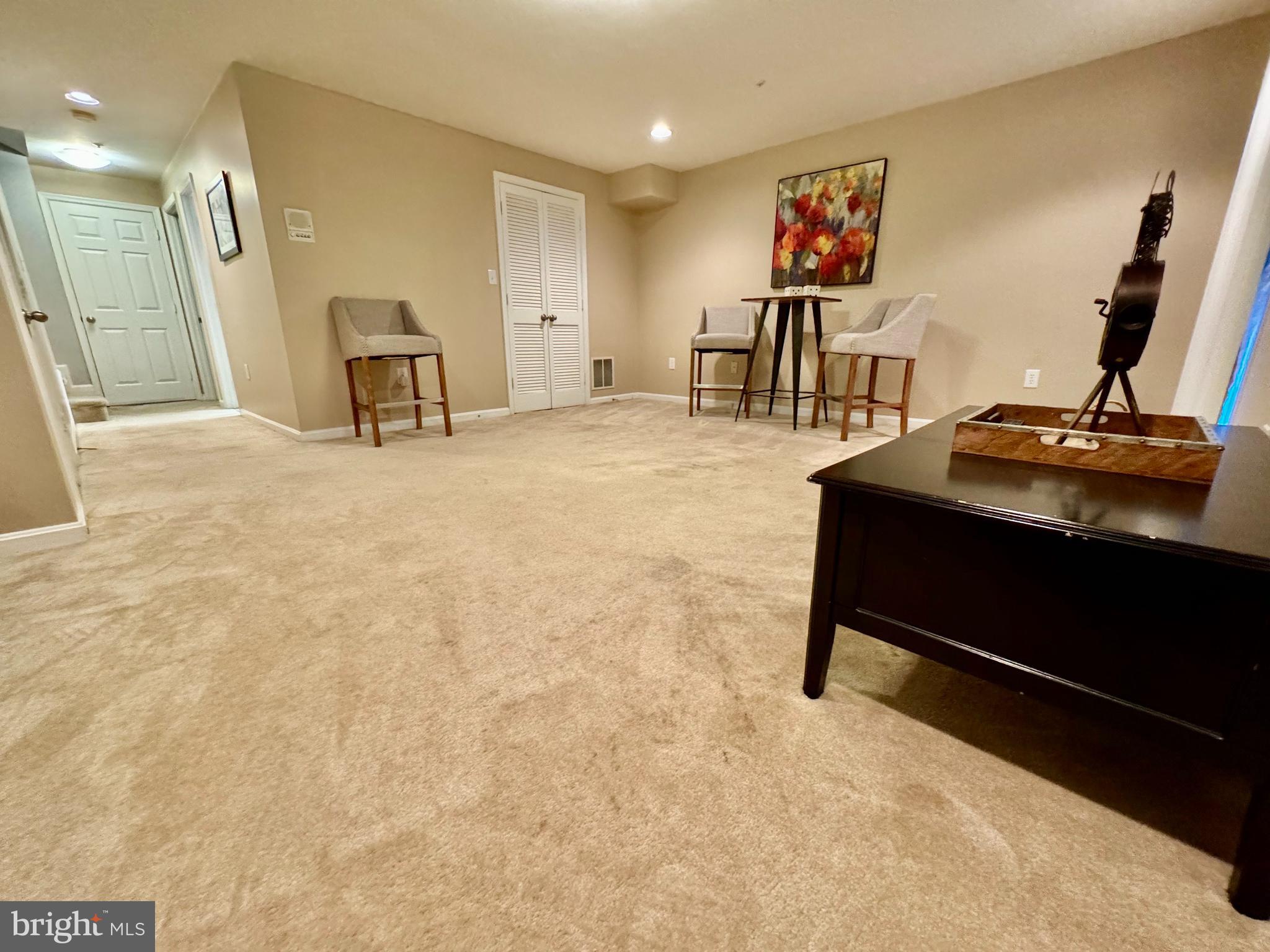 WOODVIEW VILLAGE - Residential