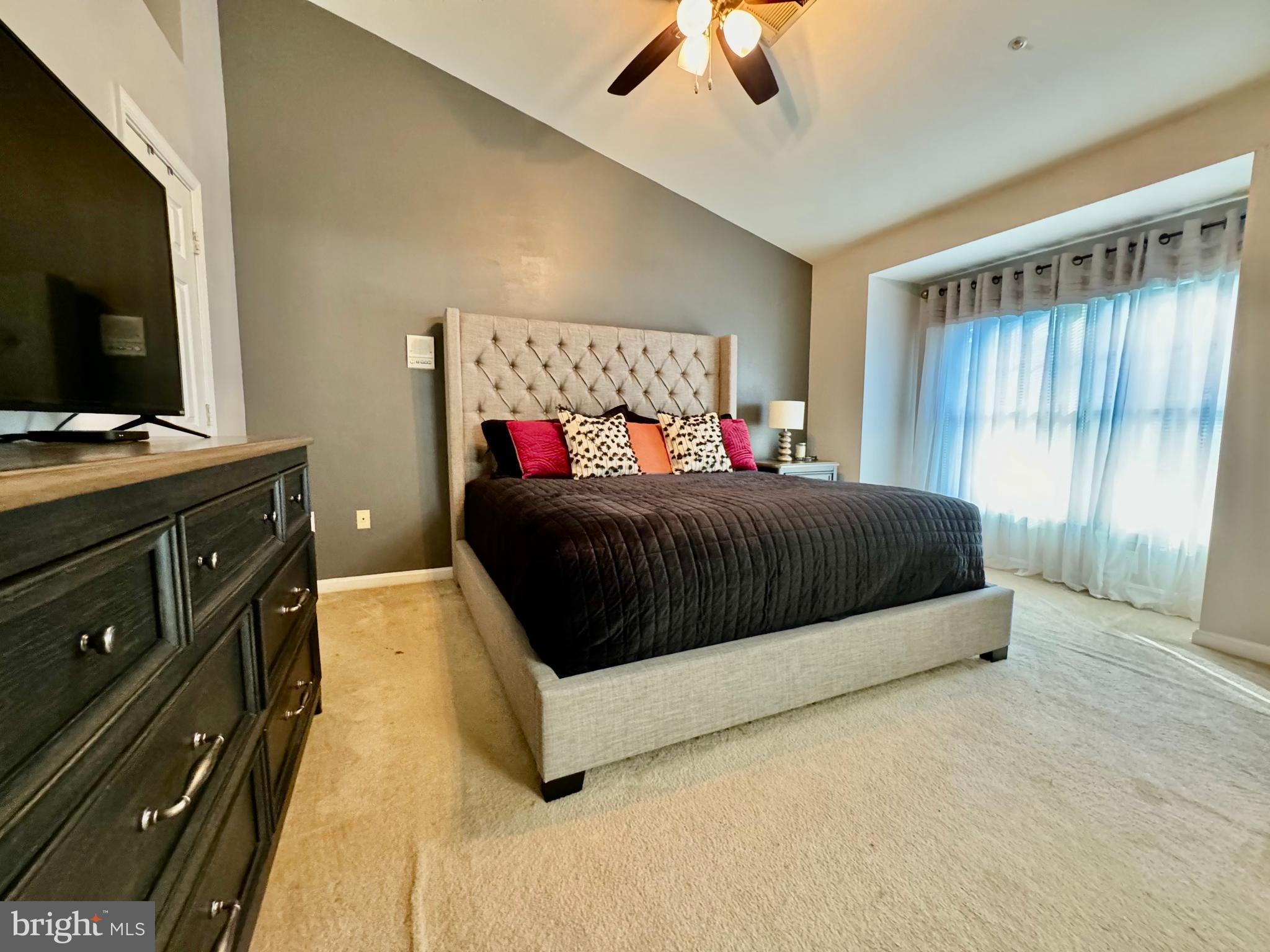 WOODVIEW VILLAGE - Residential