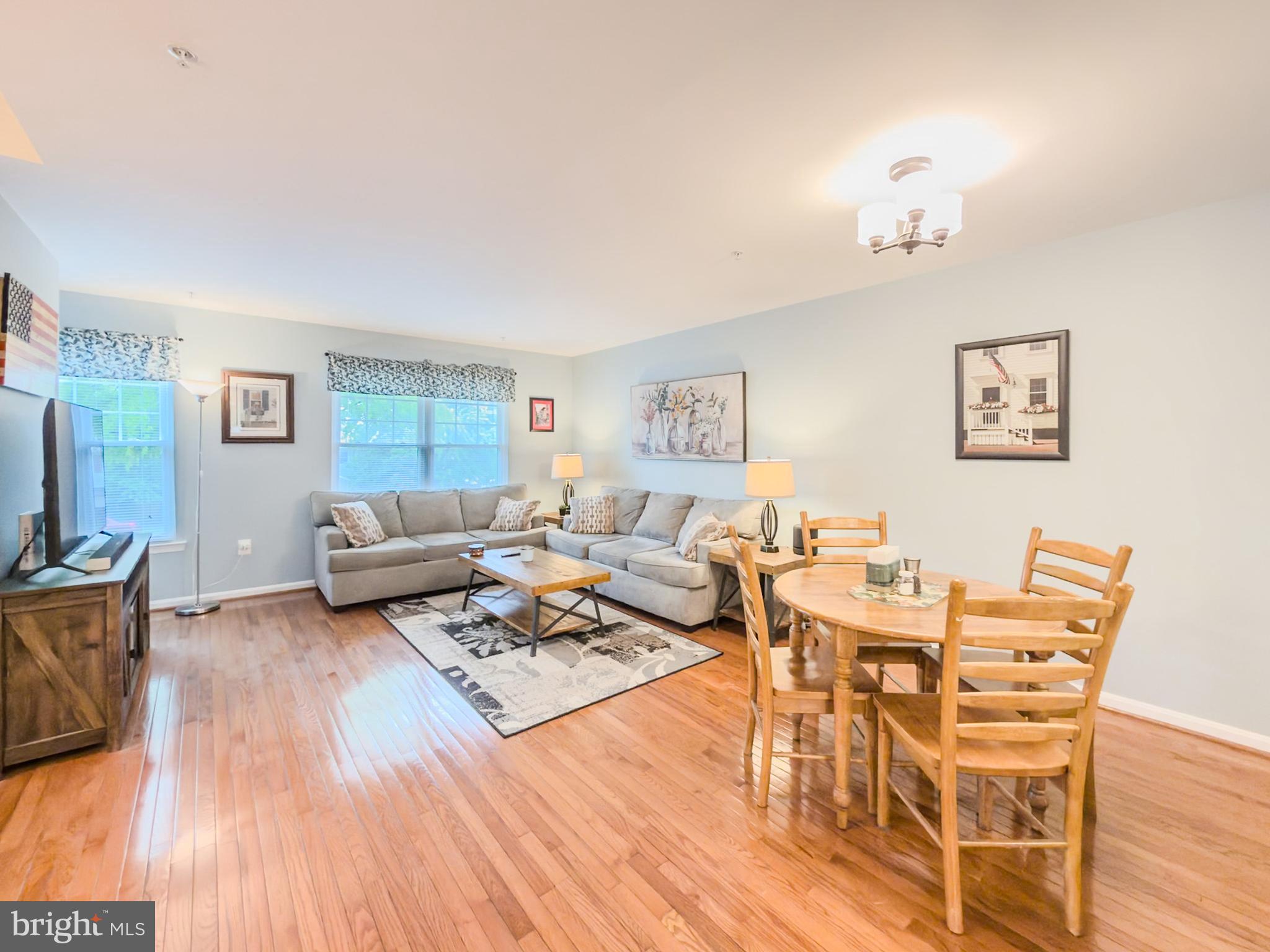 JEFFERSON CHASE - Residential