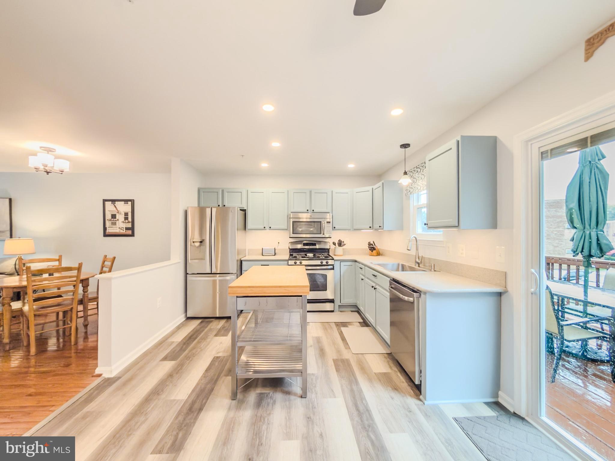 JEFFERSON CHASE - Residential