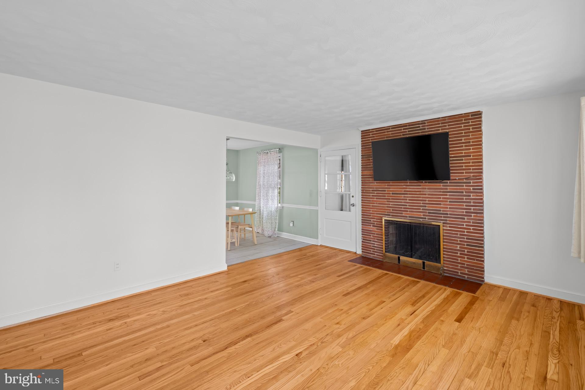 3414 HIGHWOOD DRIVE SE