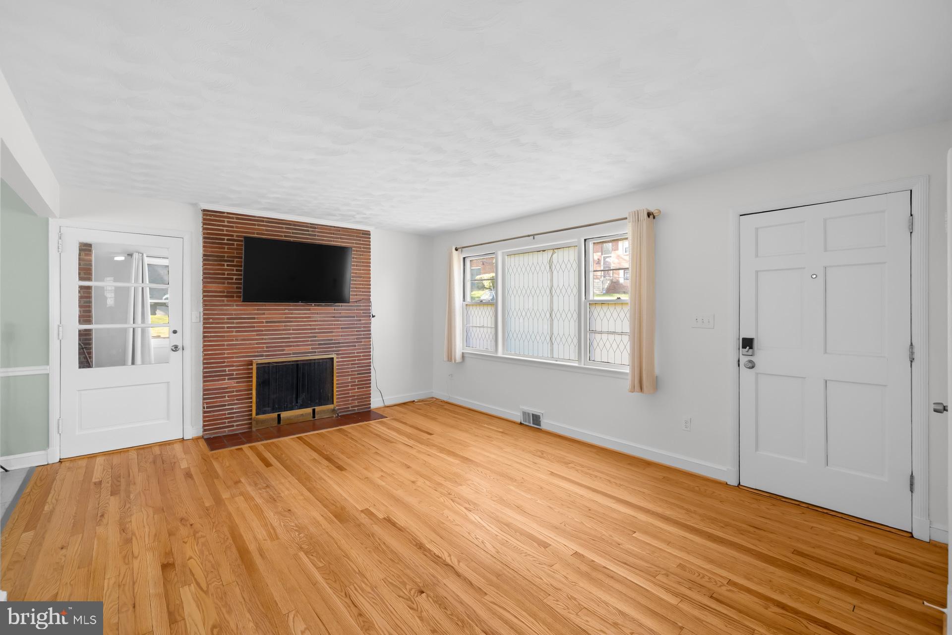 3414 HIGHWOOD DRIVE SE