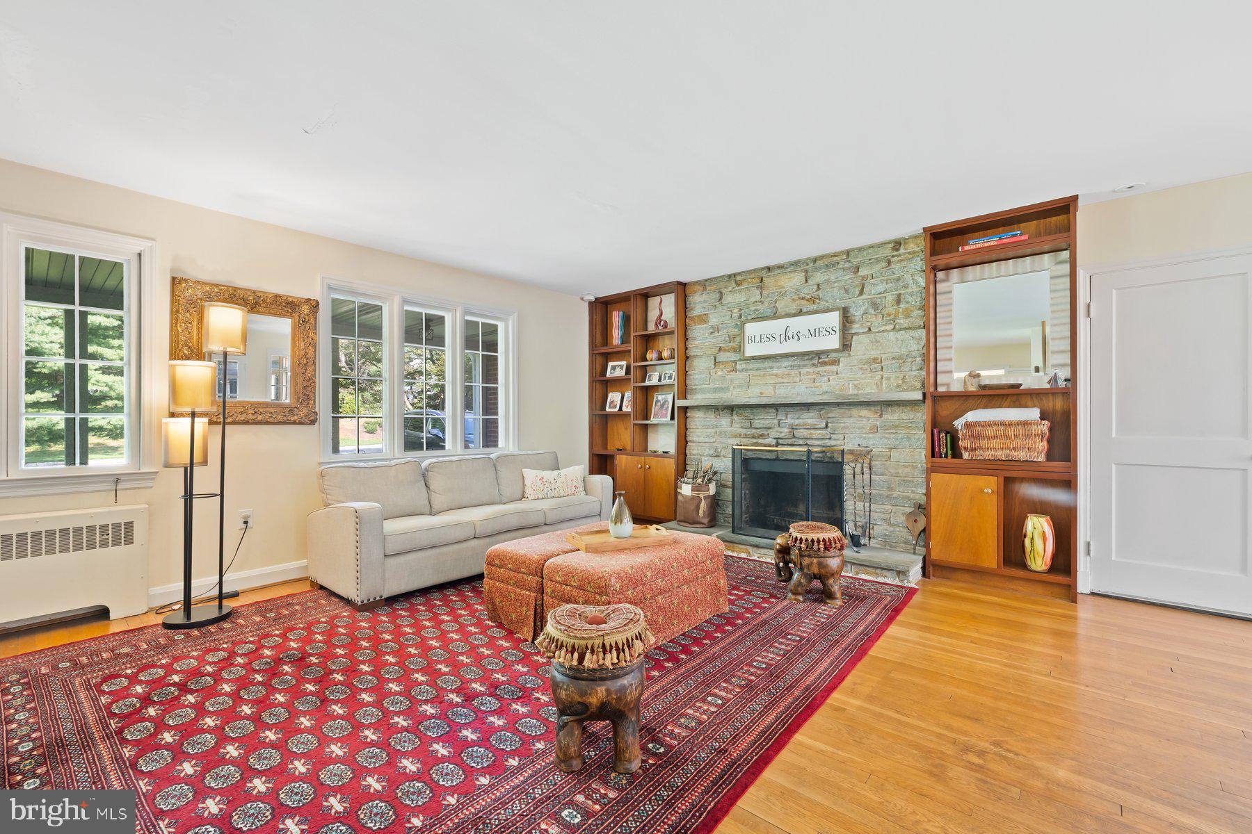 317 S WIND ROAD