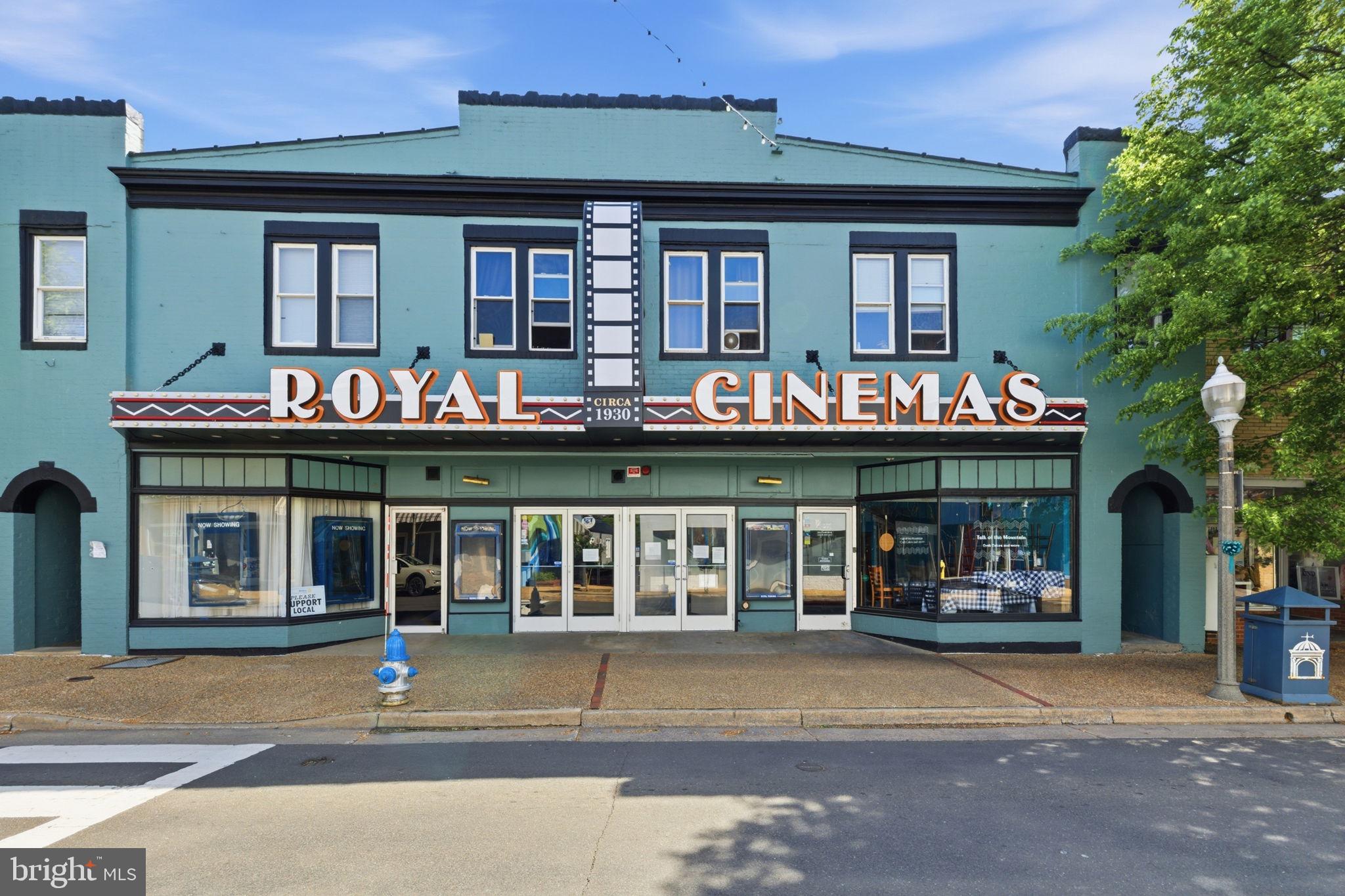 FAIRVIEW COURT - Residential