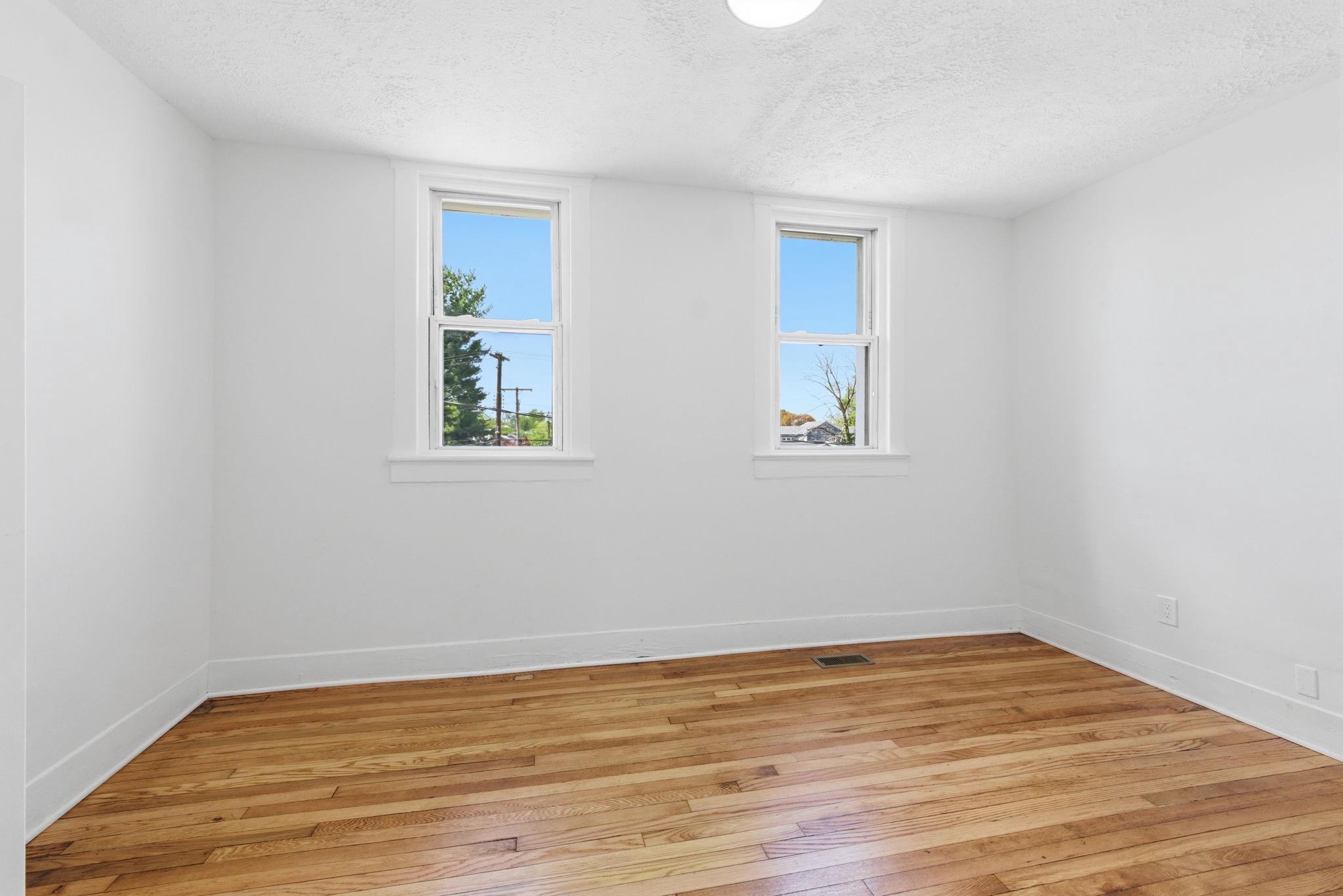 FAIRVIEW COURT - Residential