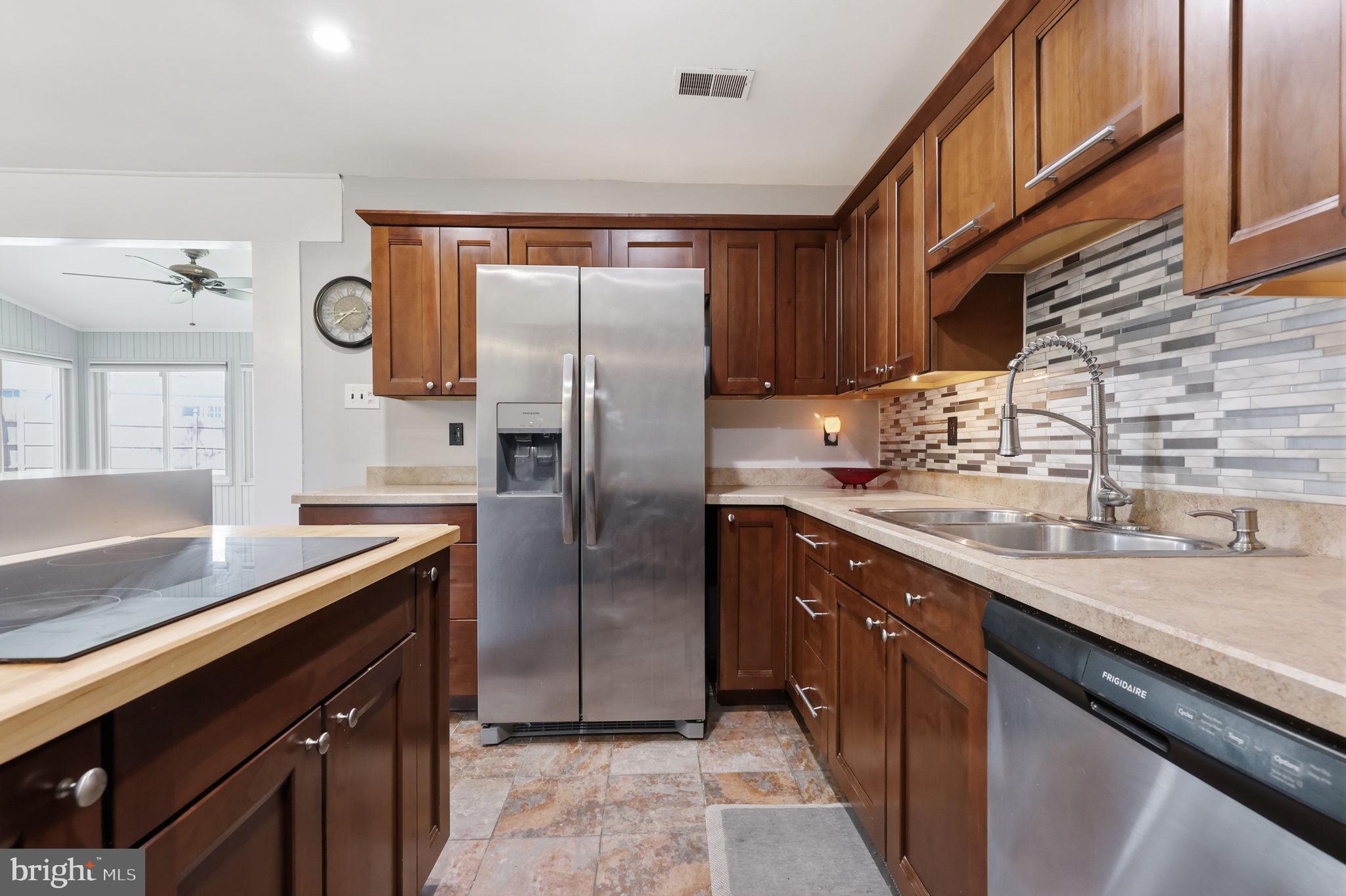 SALEM POINT - Residential