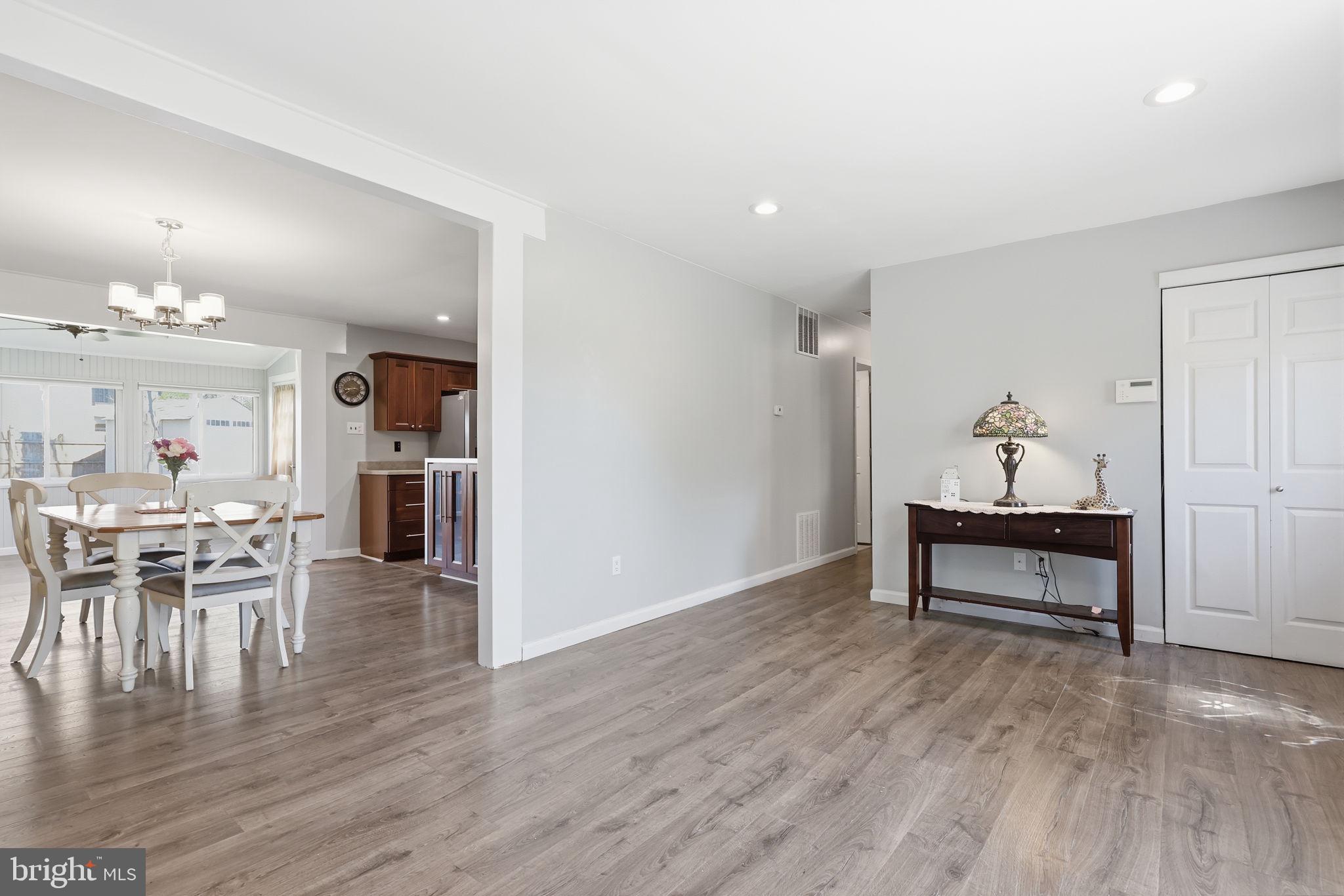 SALEM POINT - Residential