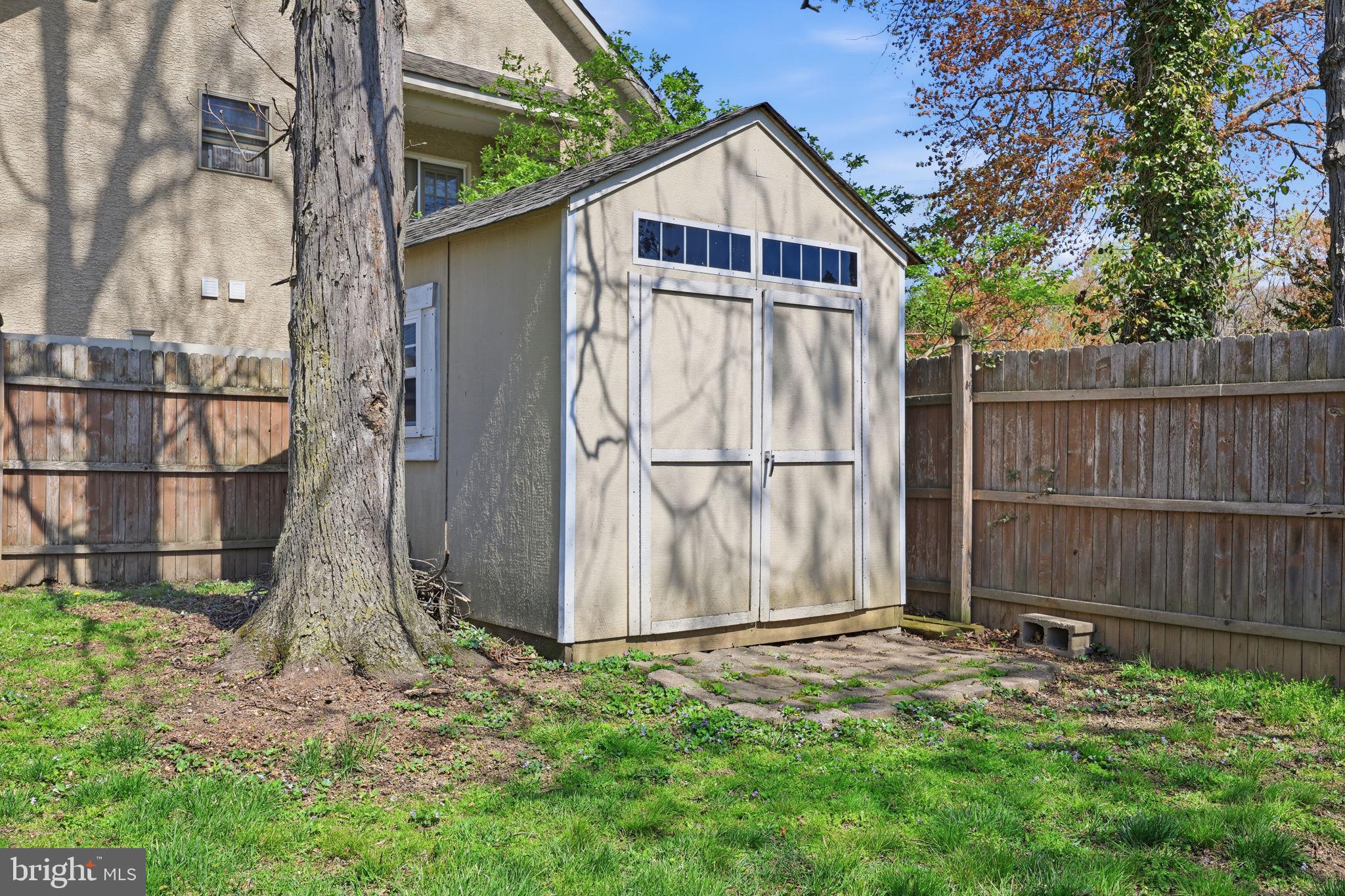 SALEM POINT - Residential