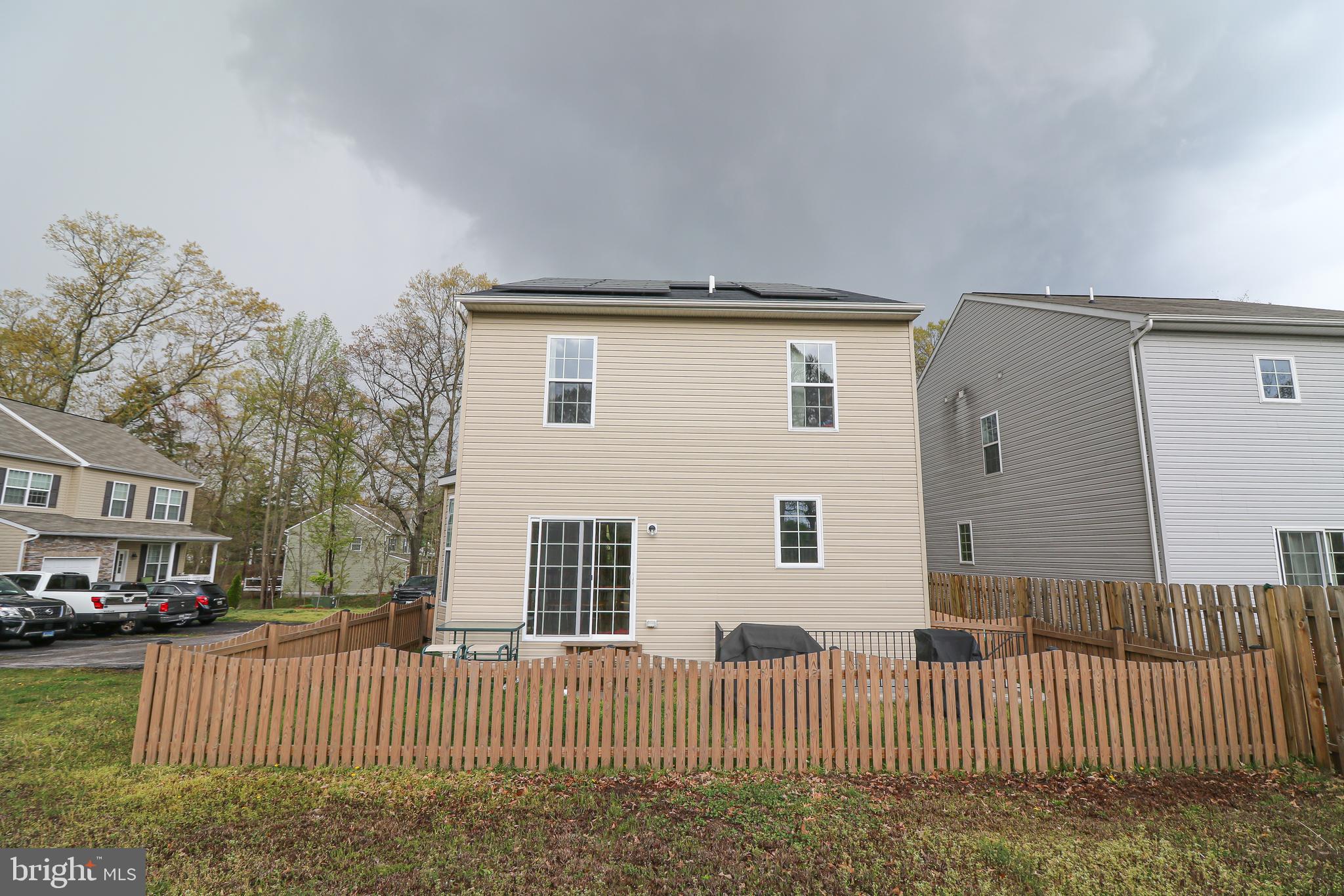 ELIZABETH PLACE - Residential Lease