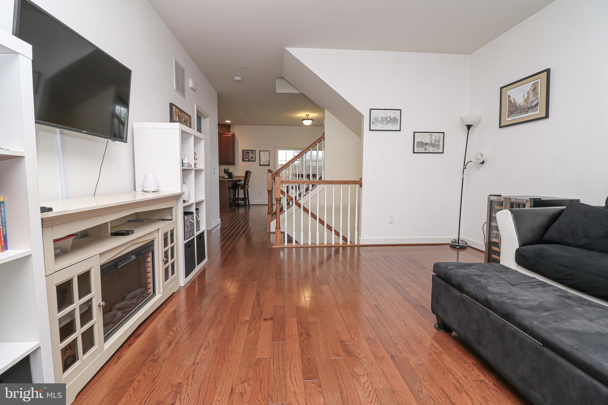 ELIZABETH PLACE - Residential Lease