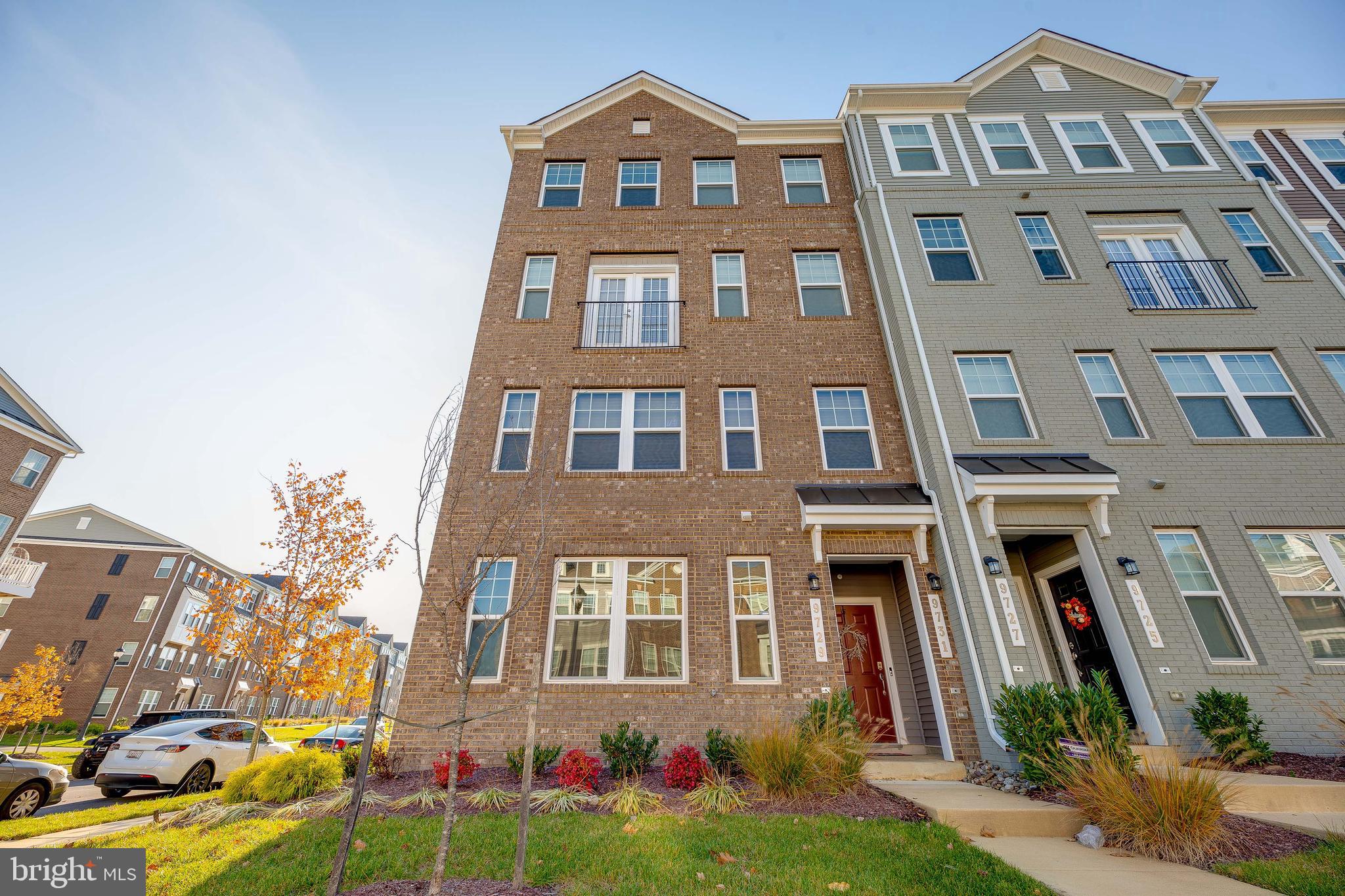 PARKSIDE AT WESTPHALIA - Residential