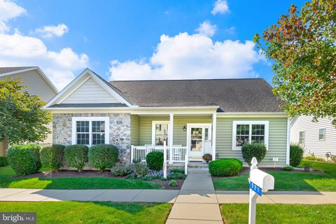 Photo of 521 Prince George Drive, Lancaster, PA 17601 (MLS # PALA2057222)