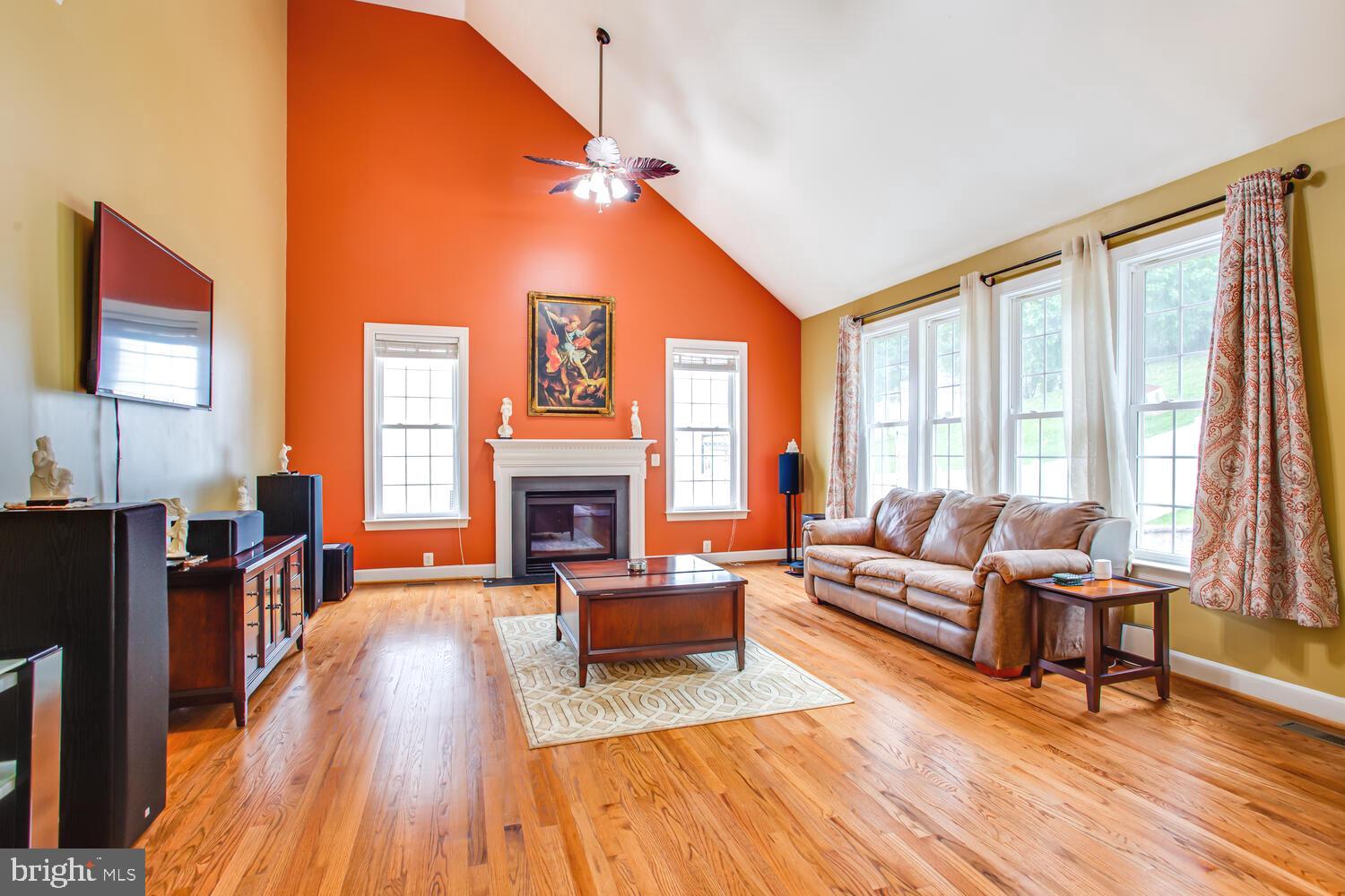 MONCURE WOODS - Residential