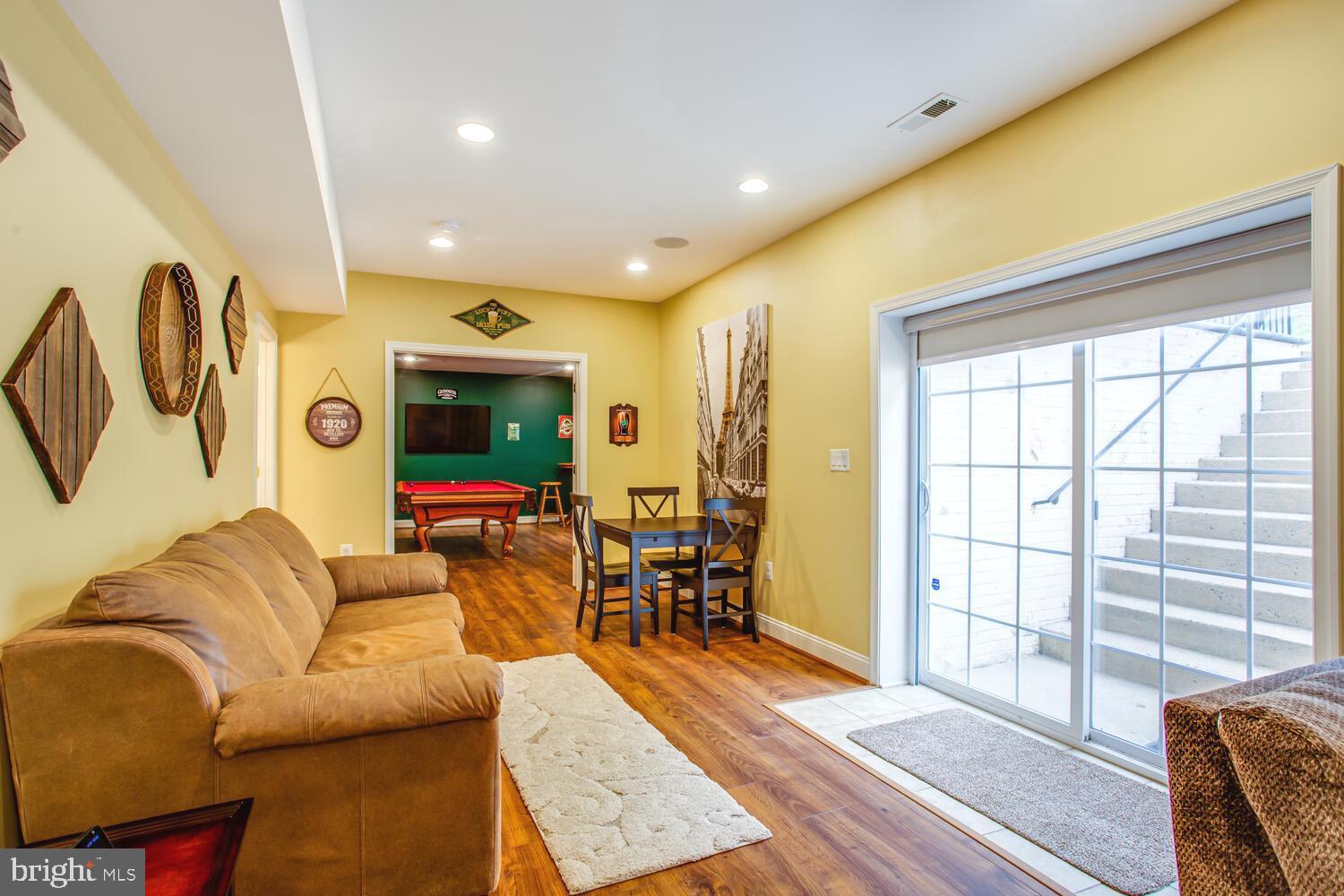 MONCURE WOODS - Residential