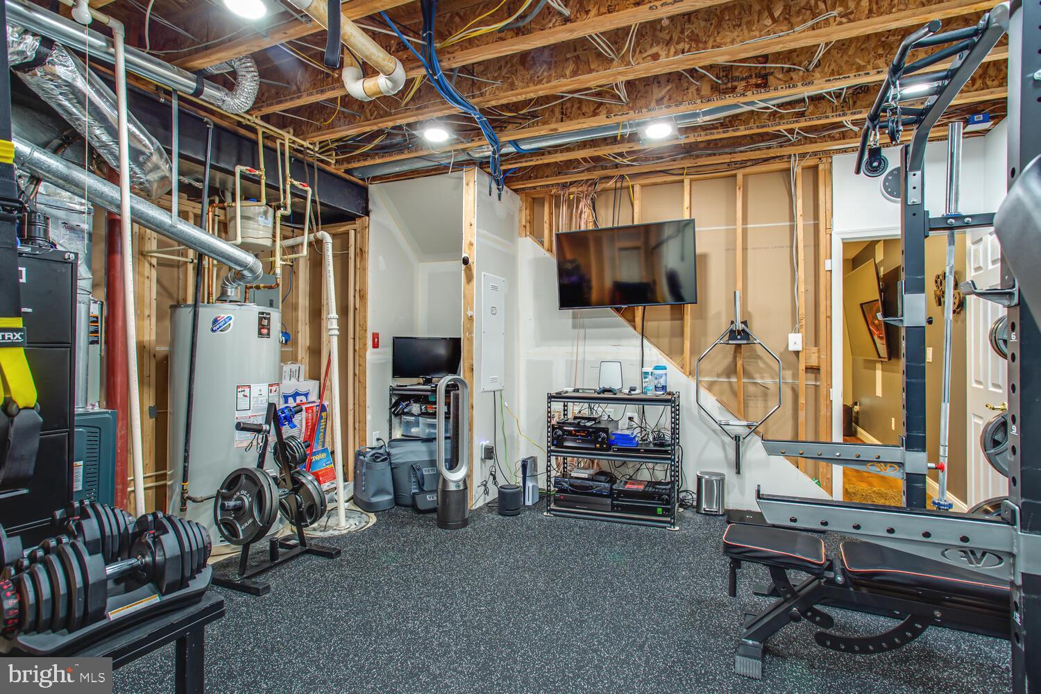 MONCURE WOODS - Residential