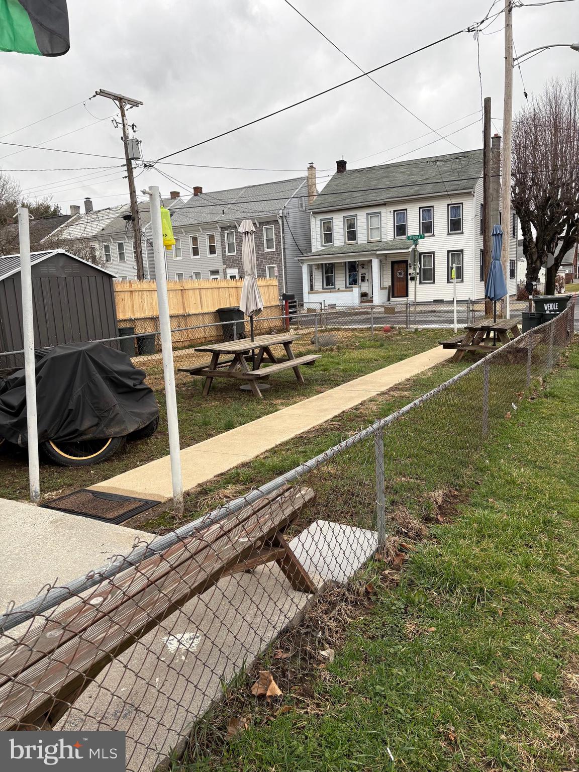 LEBANON - Residential