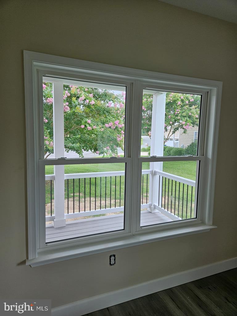 WATERMEN'S COVE - Residential