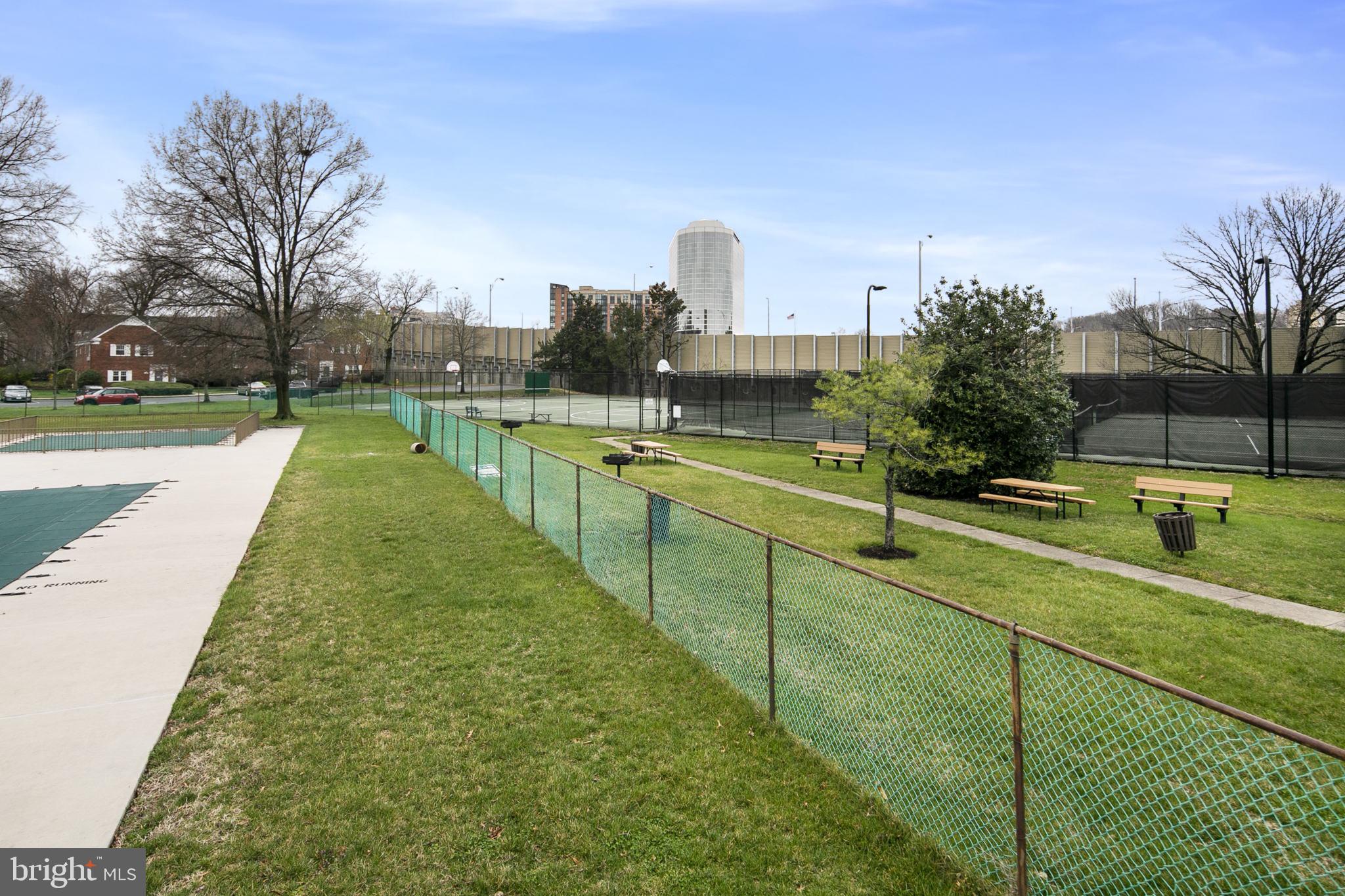 PARC EAST - Residential